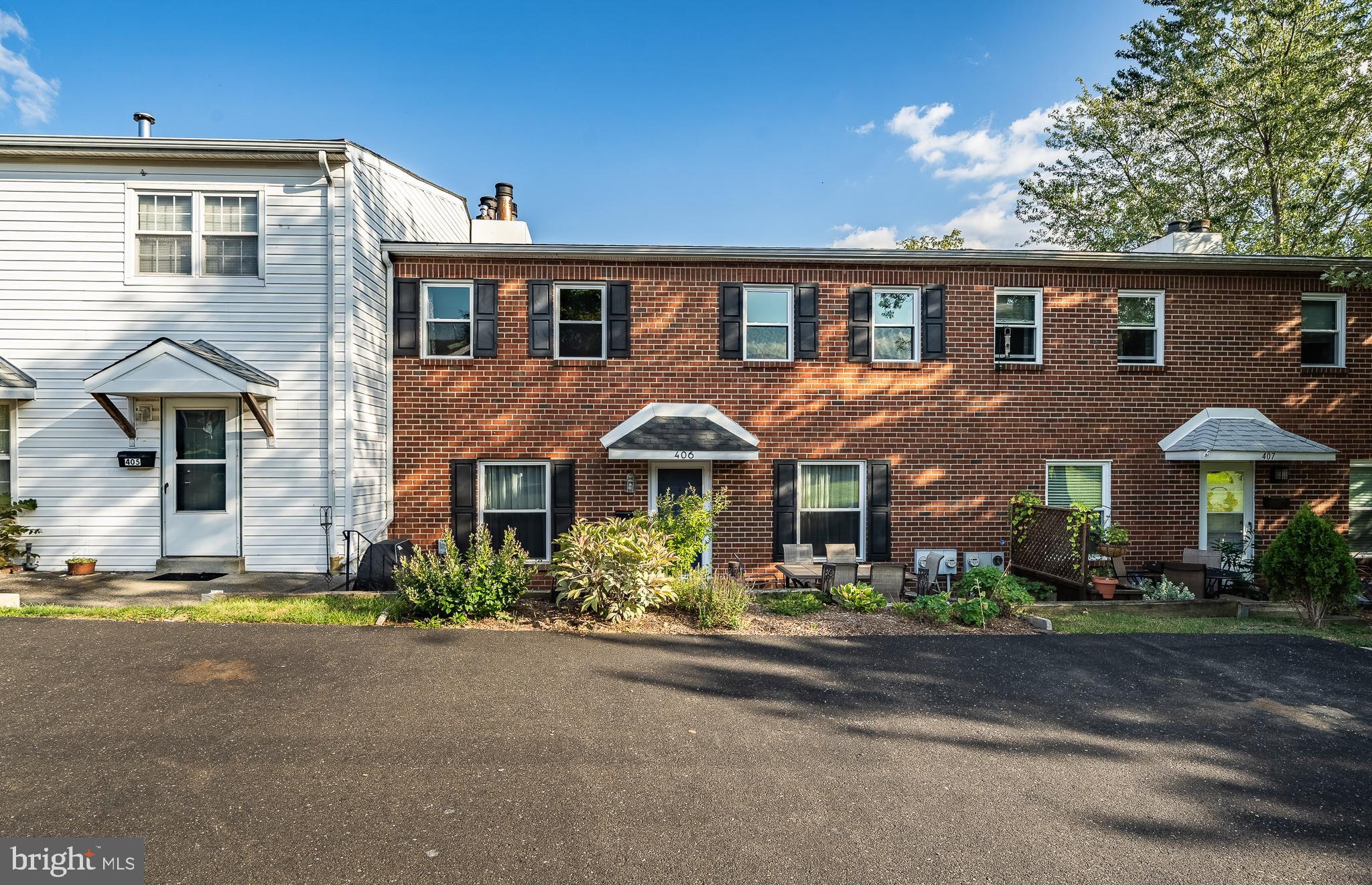 406 Whitpain Hls