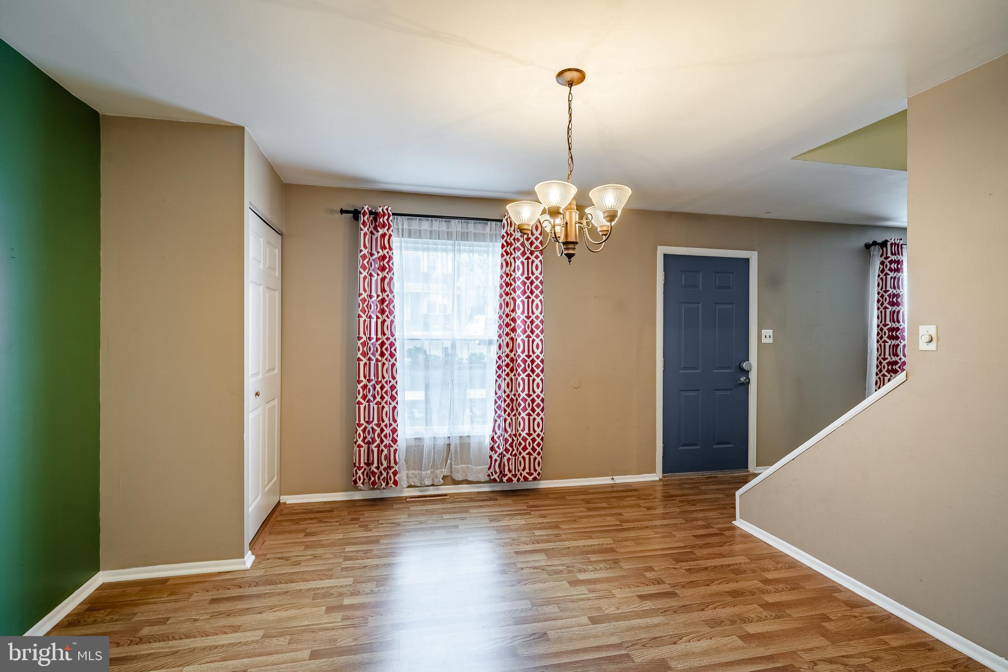 406 Whitpain Hls