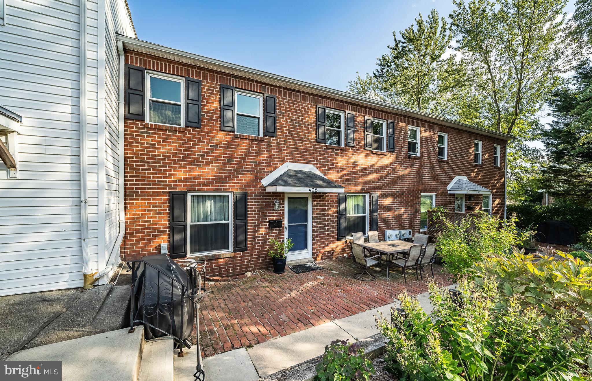406 Whitpain Hls