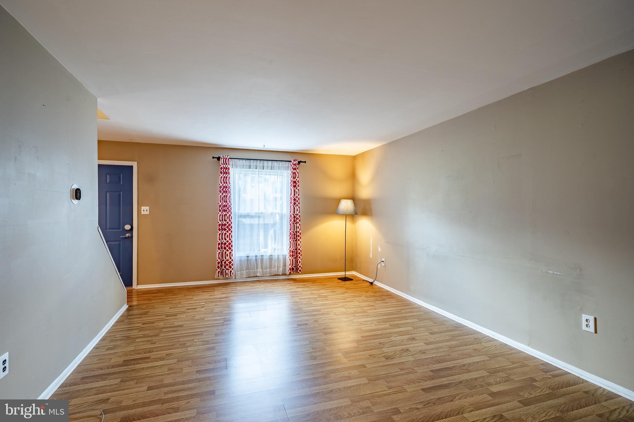406 Whitpain Hls