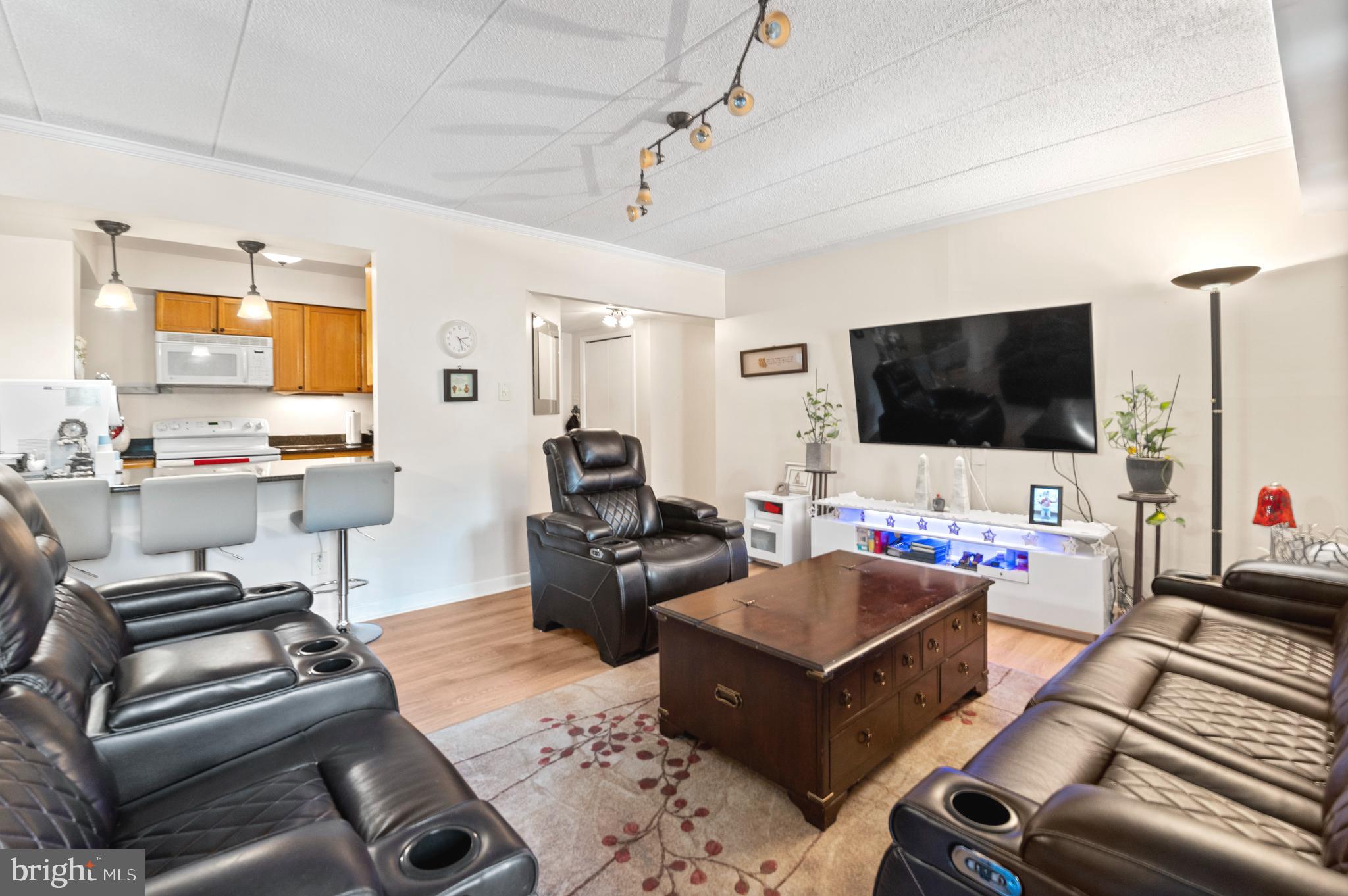 1219 W Rd #209
