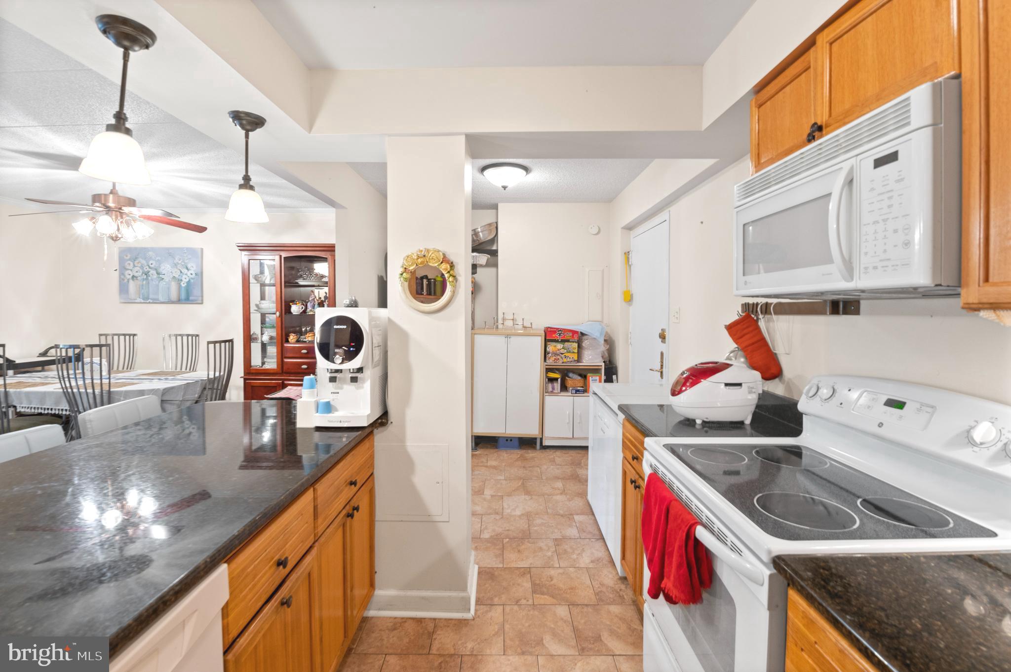 1219 W Rd #209