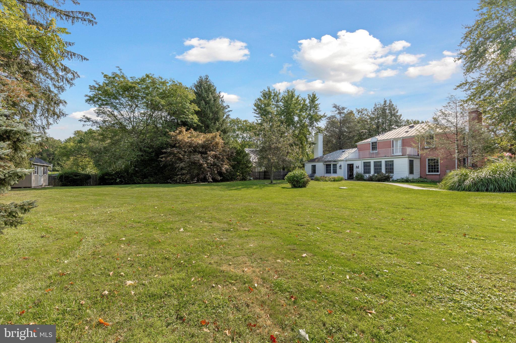 825 Symphony Ln