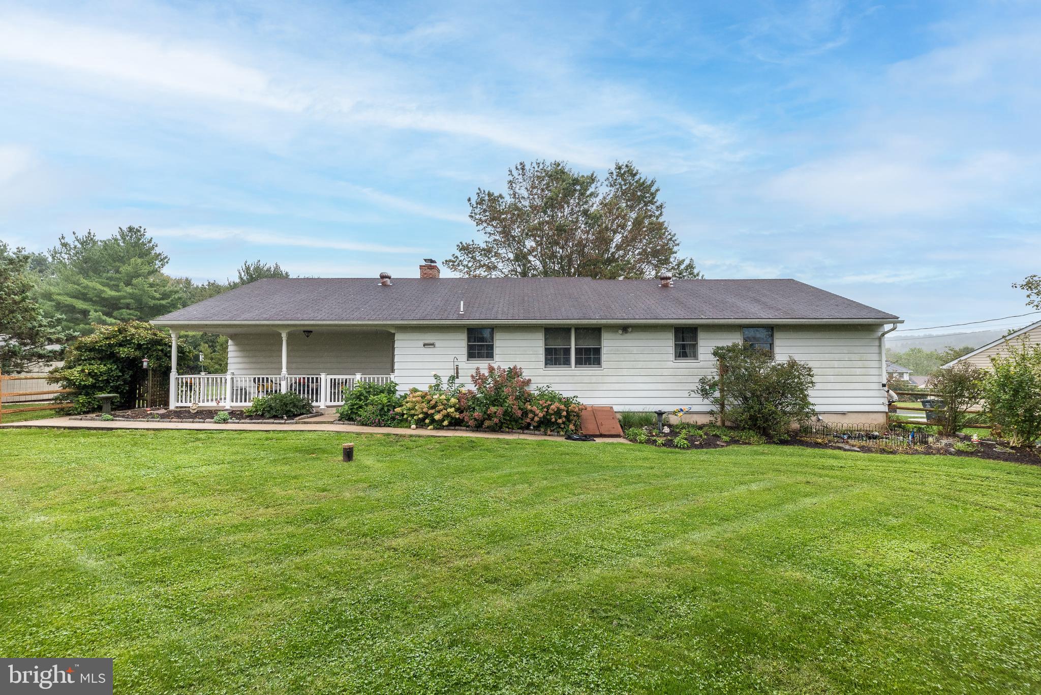 2543 Rhoads Rd
