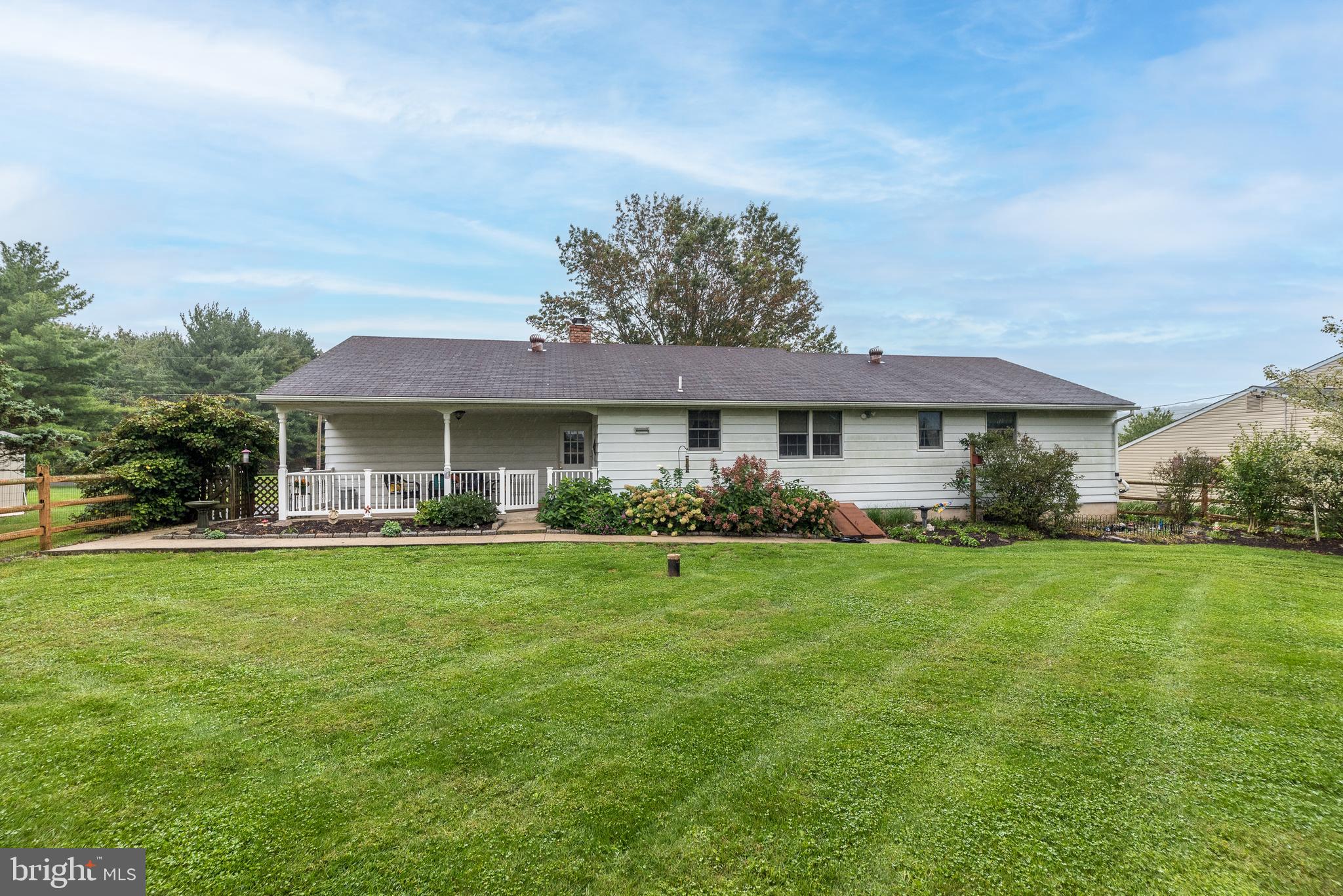2543 Rhoads Rd