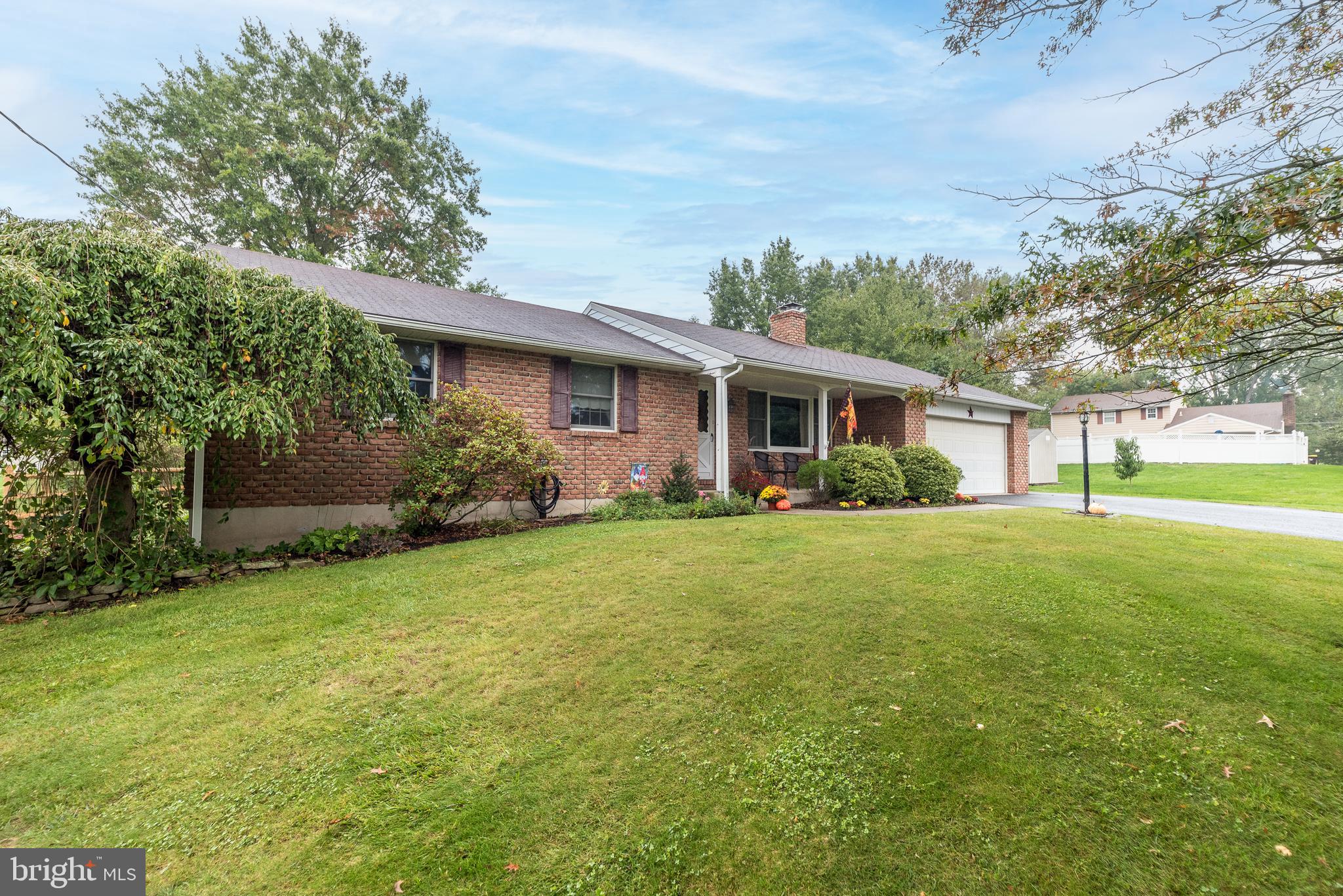 2543 Rhoads Rd