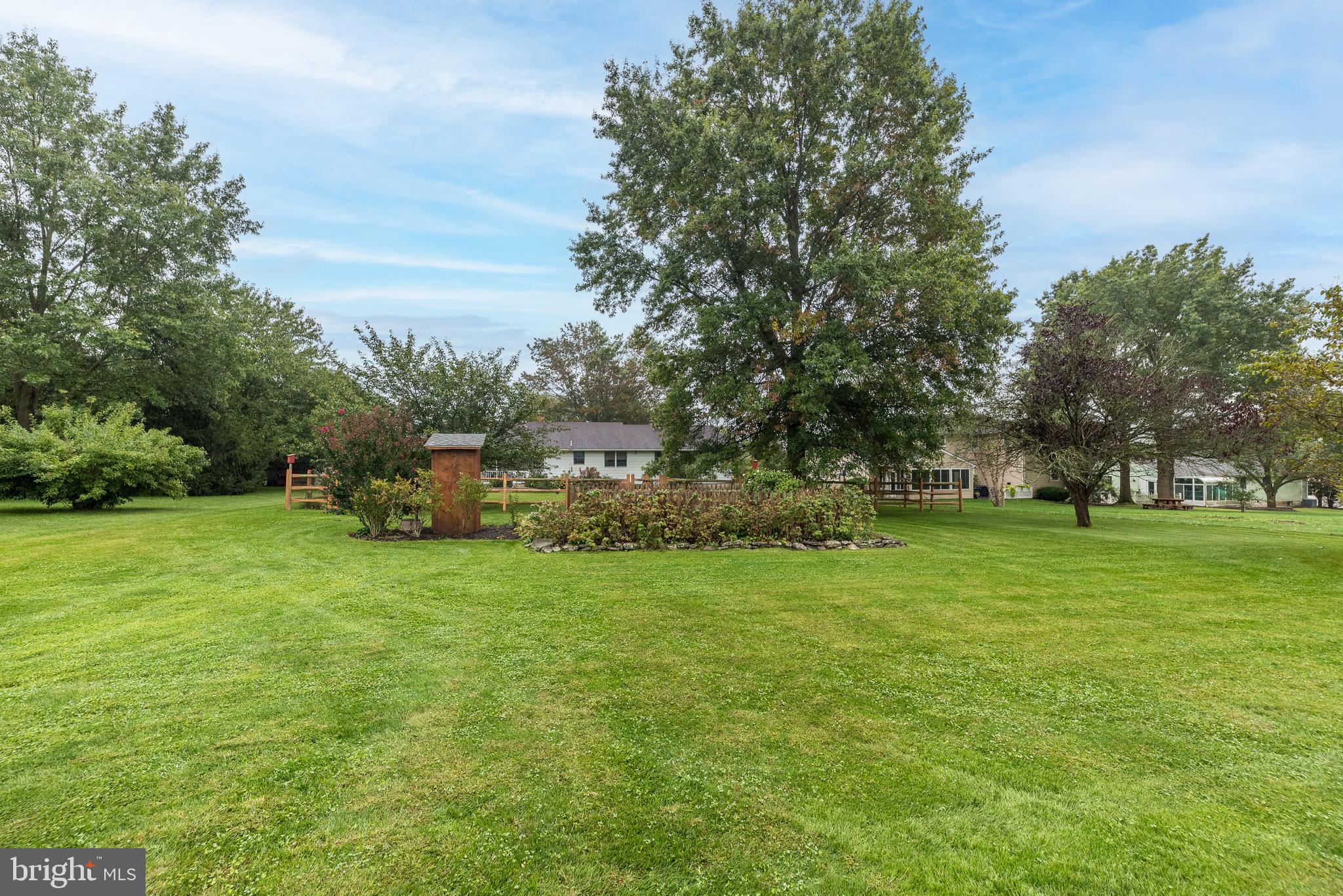 2543 Rhoads Rd