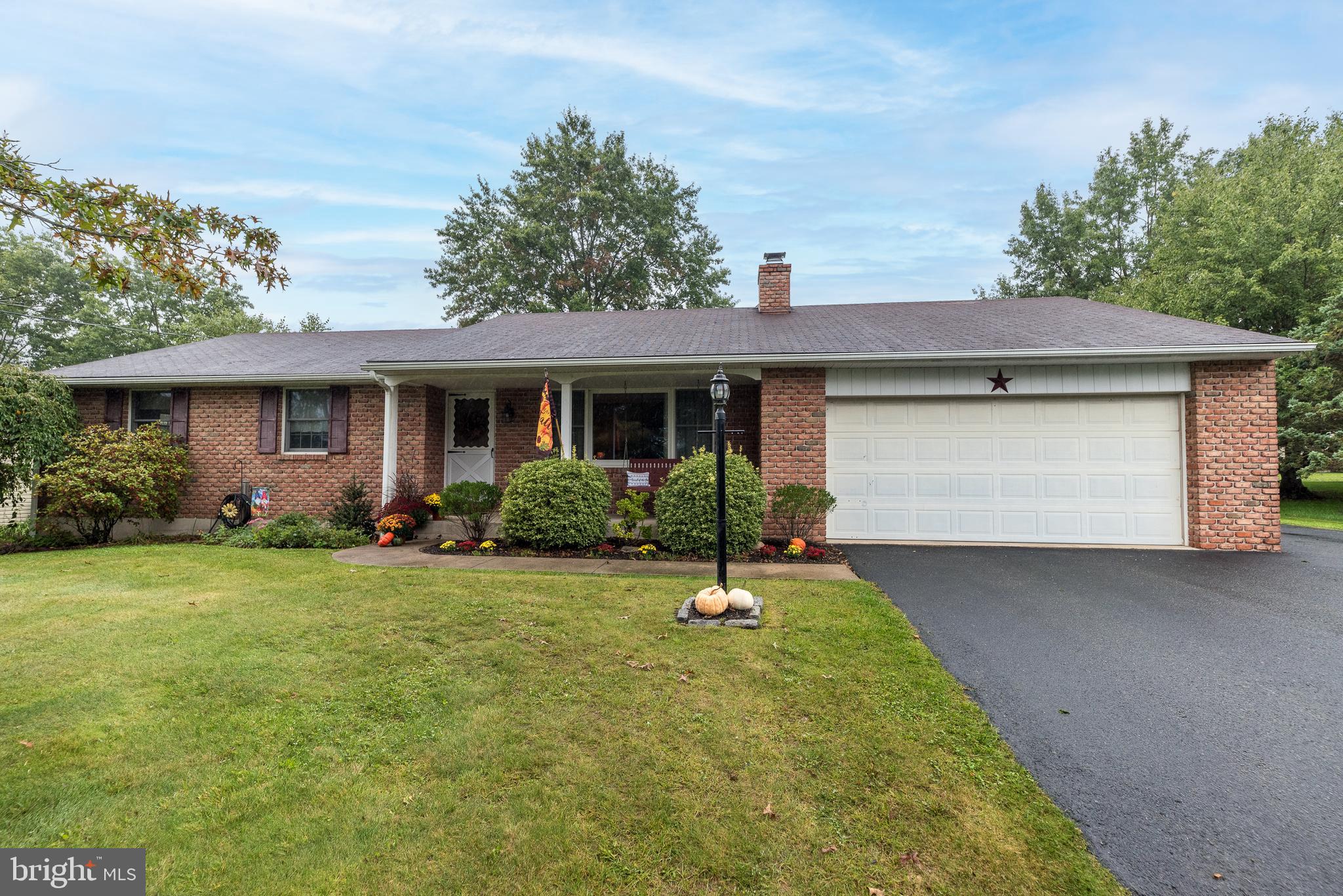 2543 Rhoads Rd