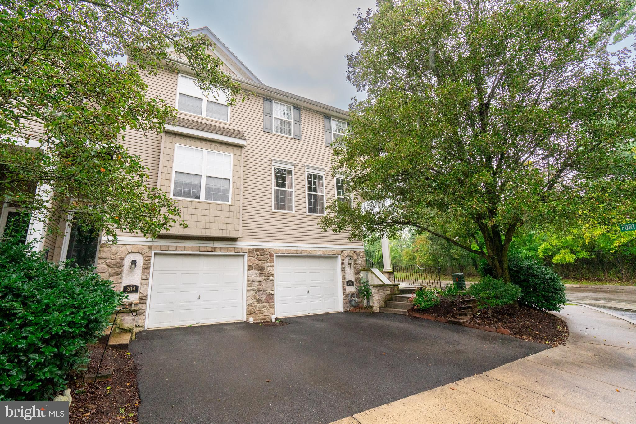 202 Picket Post Ct