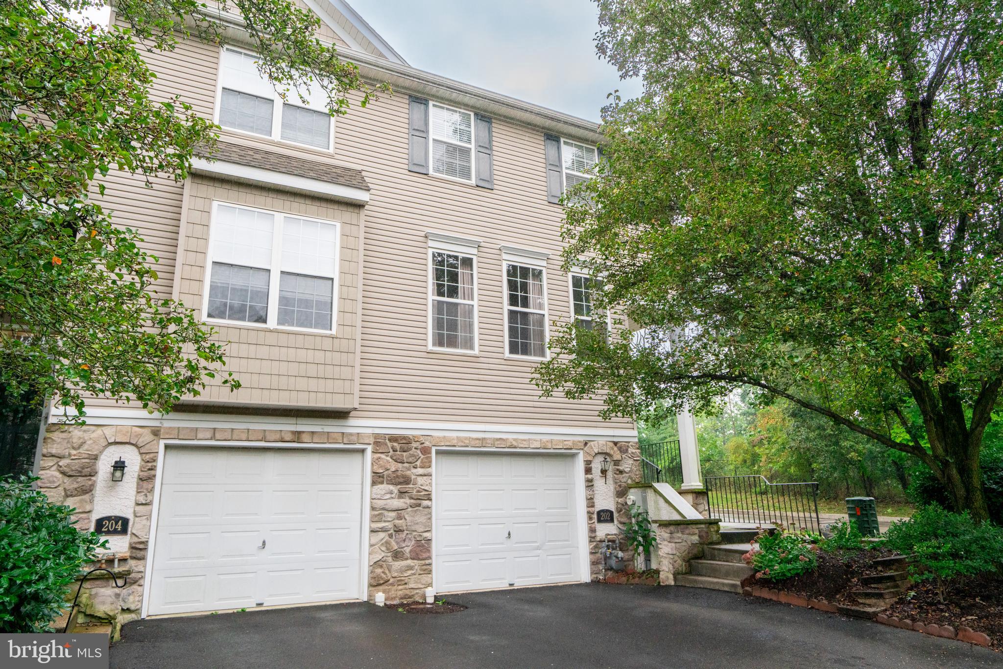 202 Picket Post Ct
