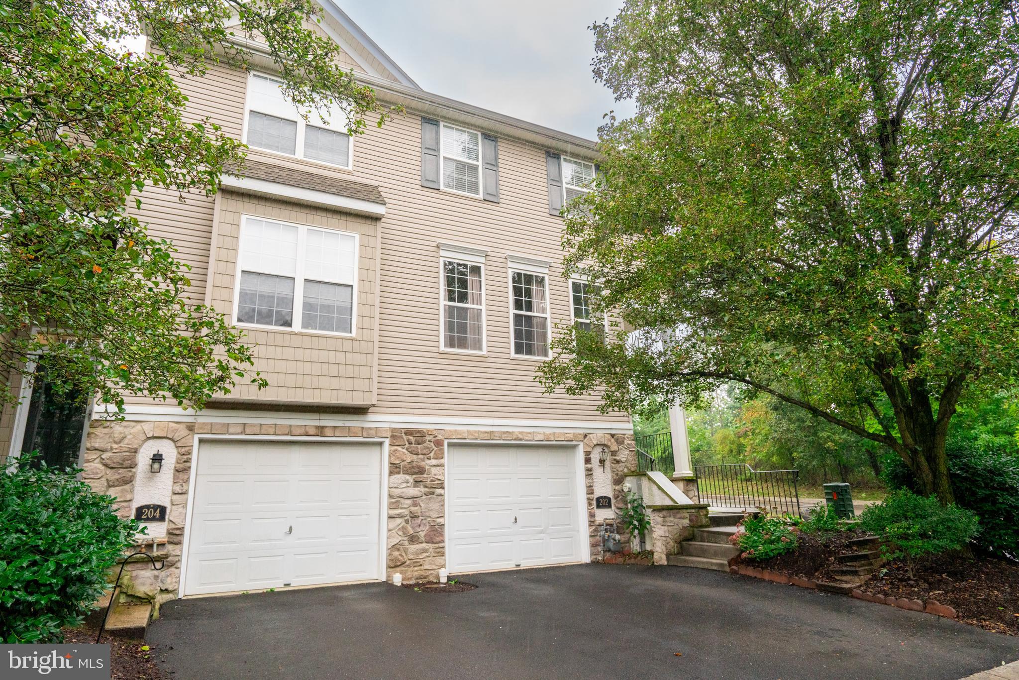 202 Picket Post Ct
