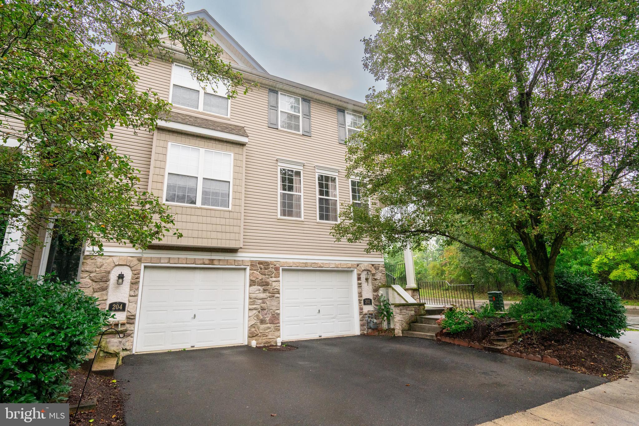 202 Picket Post Ct