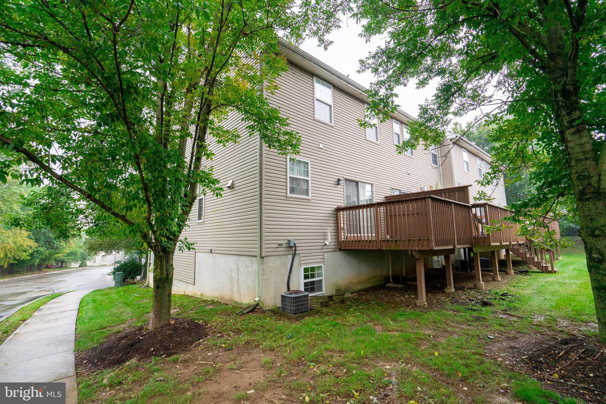 202 Picket Post Ct
