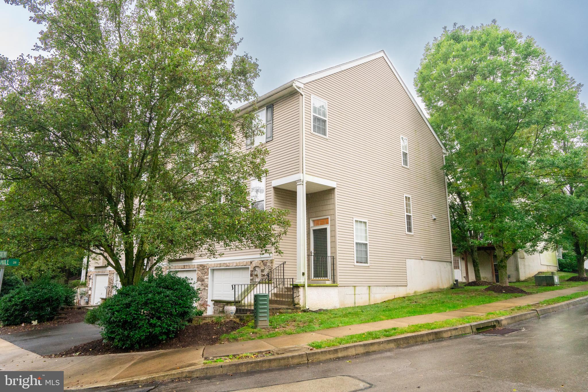 202 Picket Post Ct