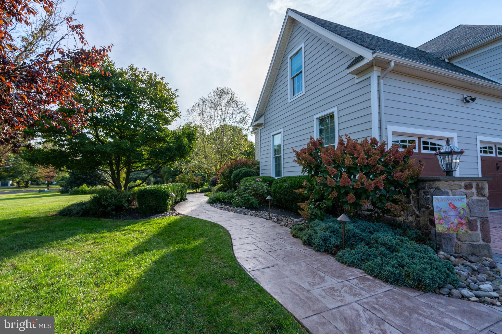 724 Chapel Hill West Ln