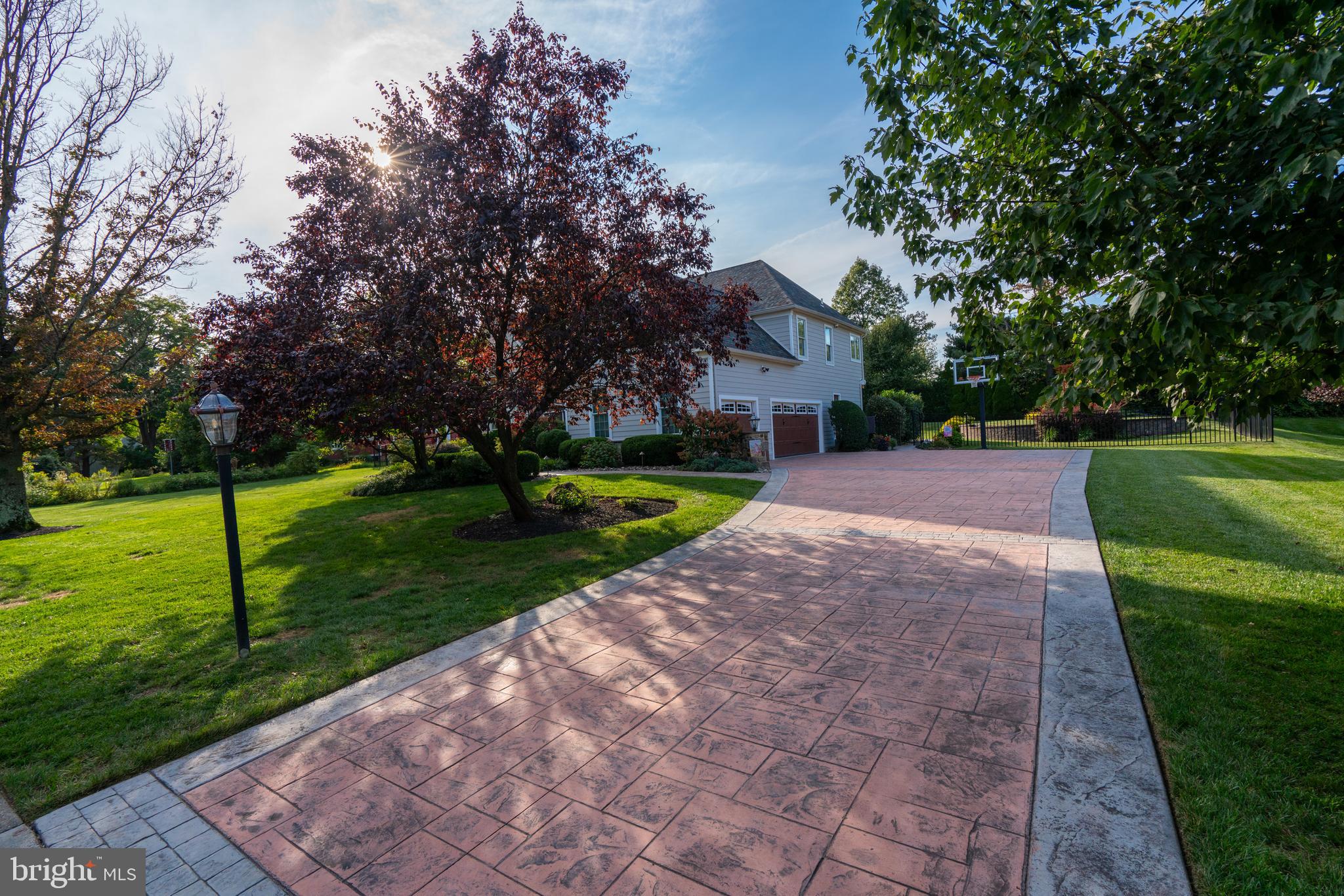 724 Chapel Hill West Ln