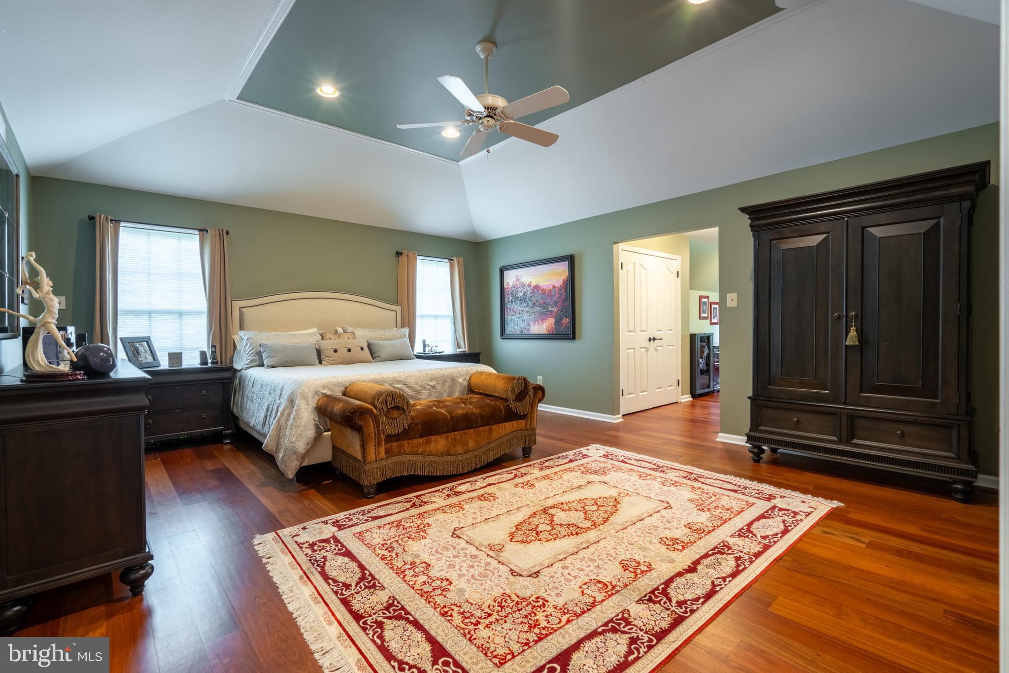 724 Chapel Hill West Ln