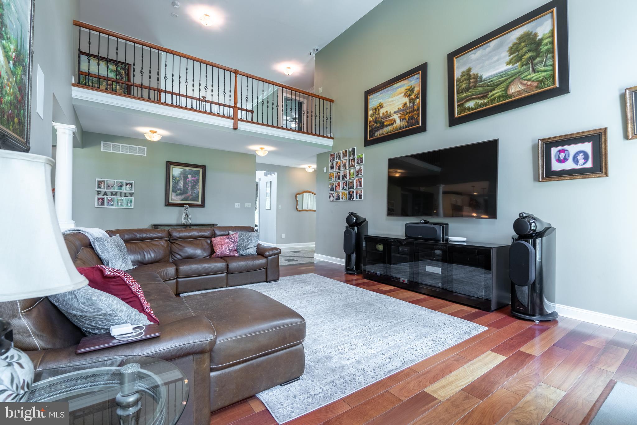 724 Chapel Hill West Ln