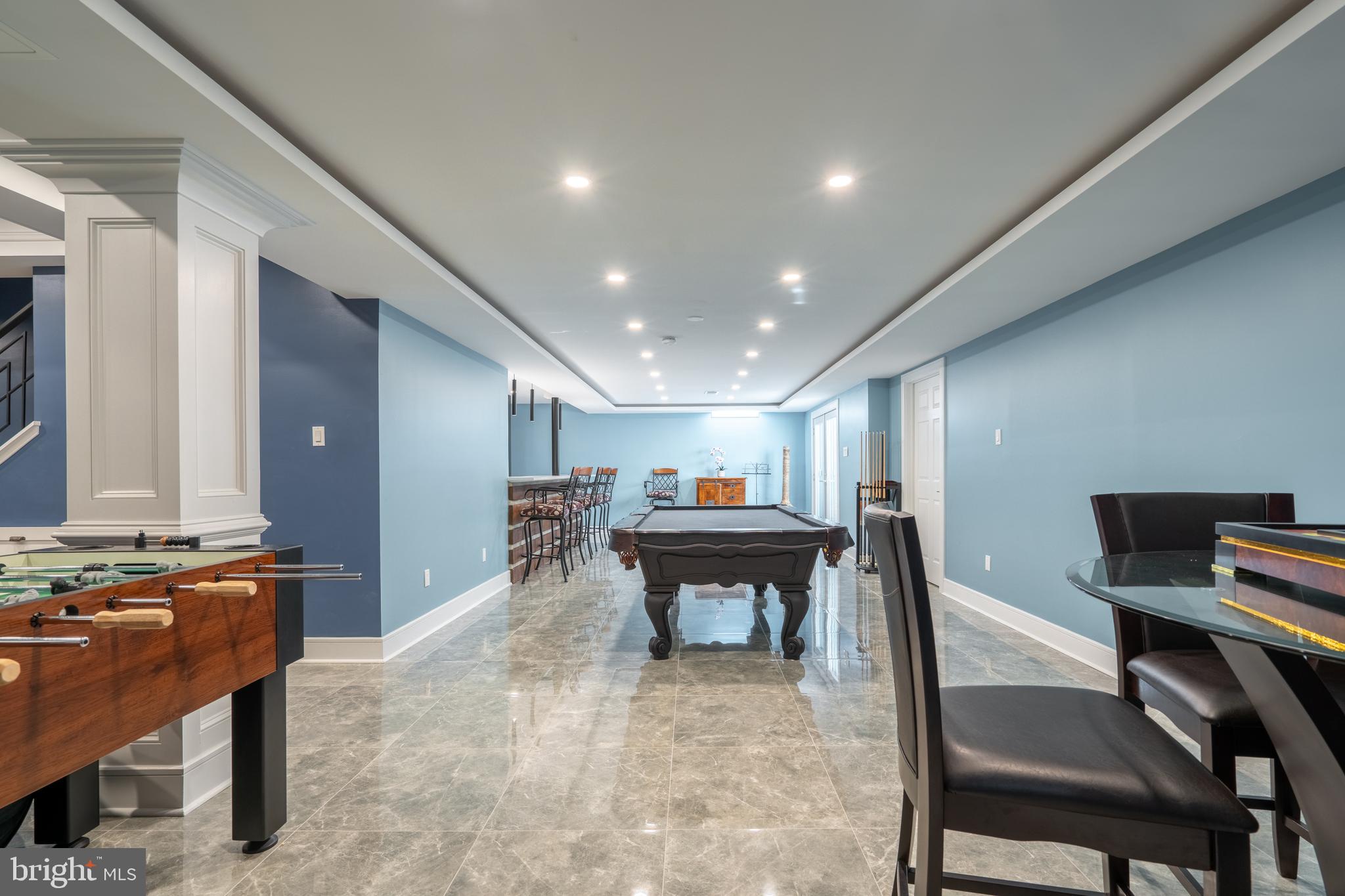 724 Chapel Hill West Ln