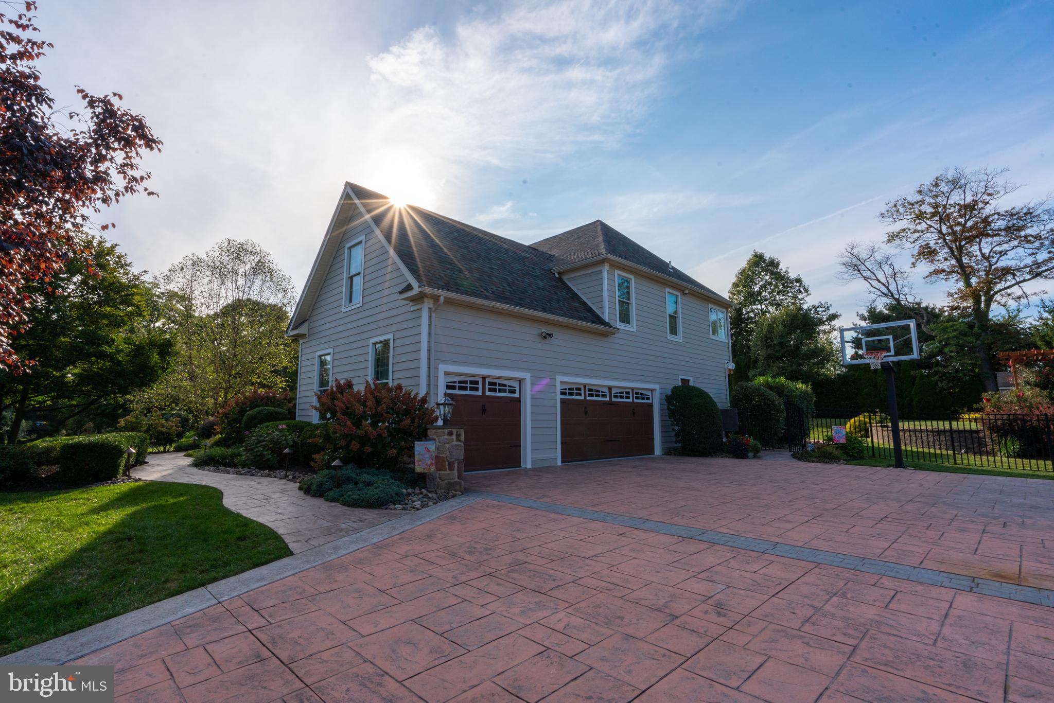 724 Chapel Hill West Ln