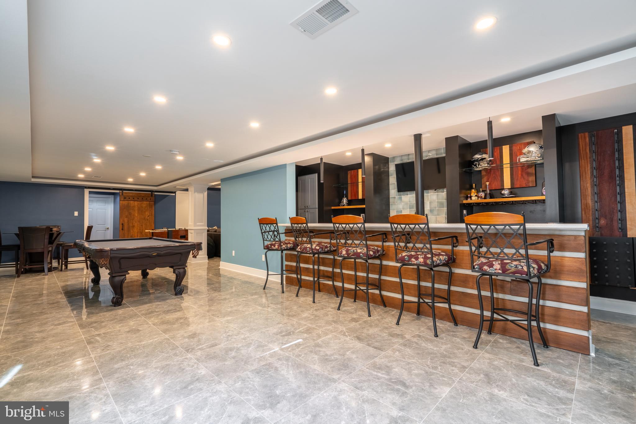 724 Chapel Hill West Ln