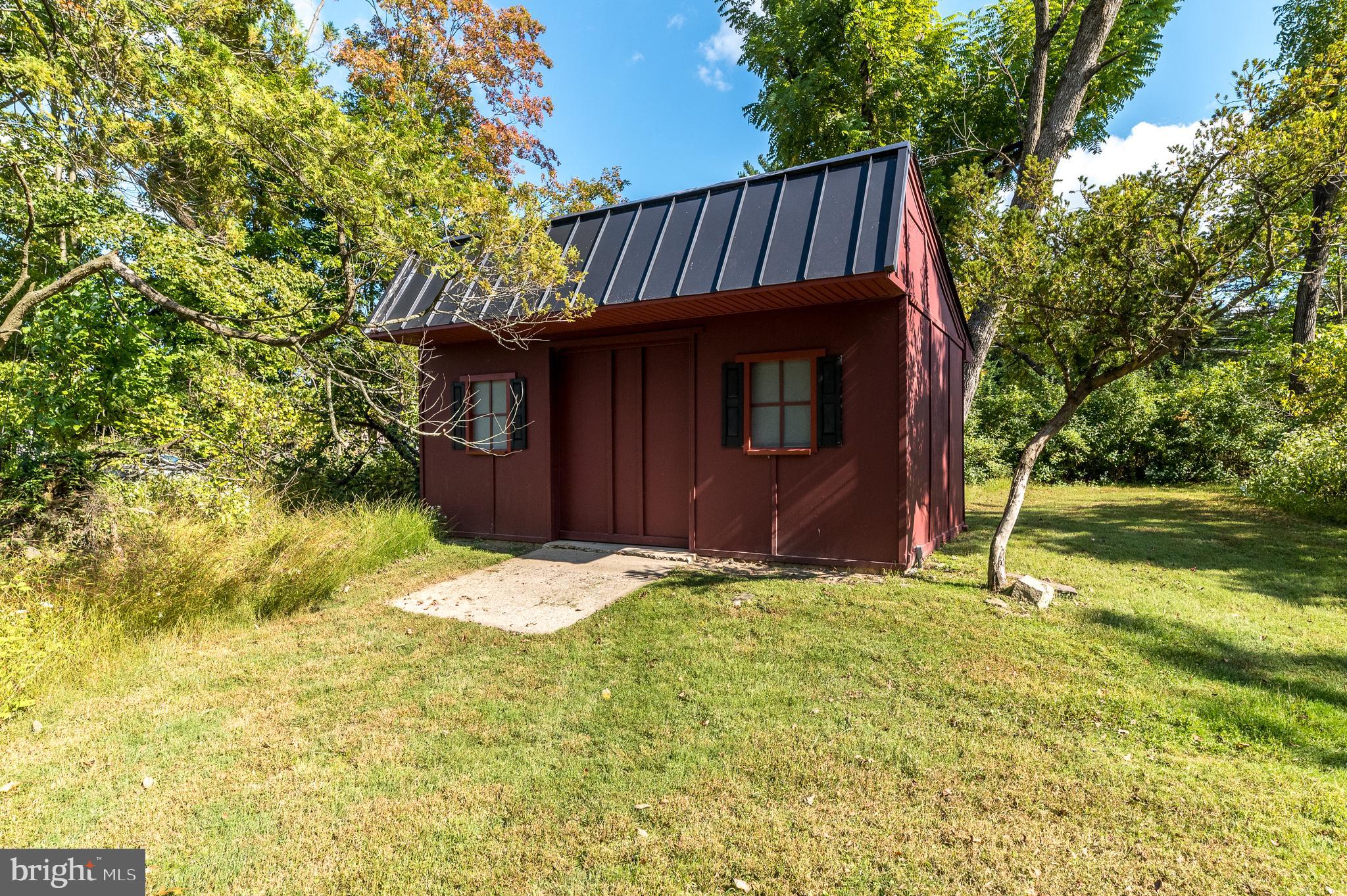 1581 Campus Dr