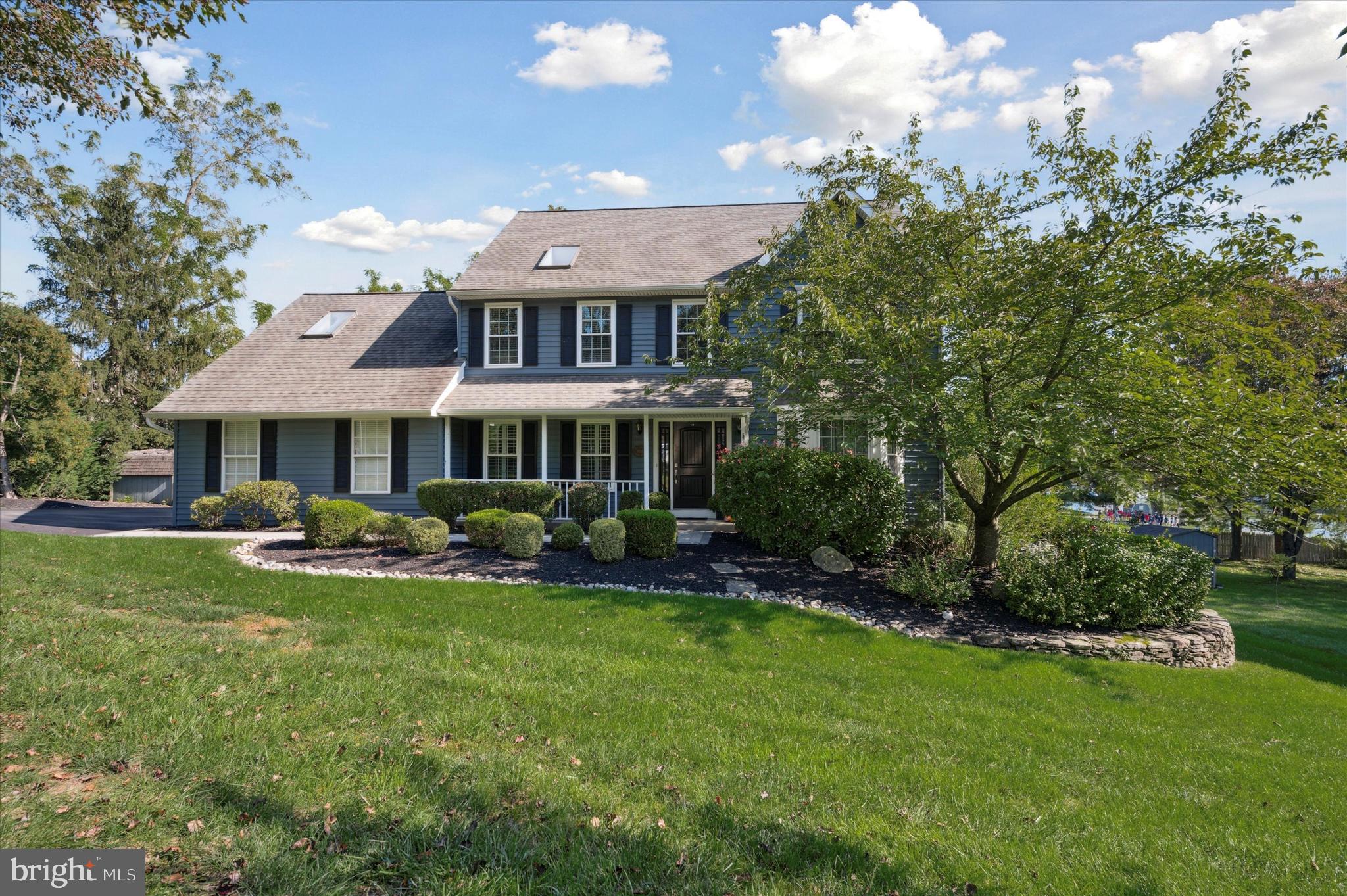 1011 Farm Ln