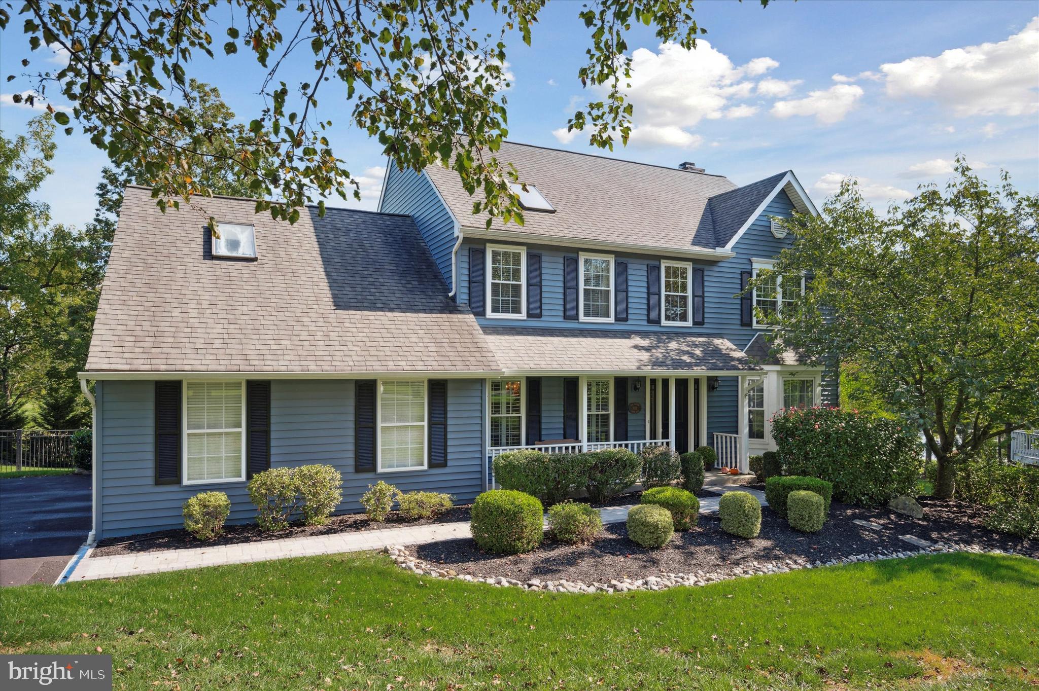 1011 Farm Ln