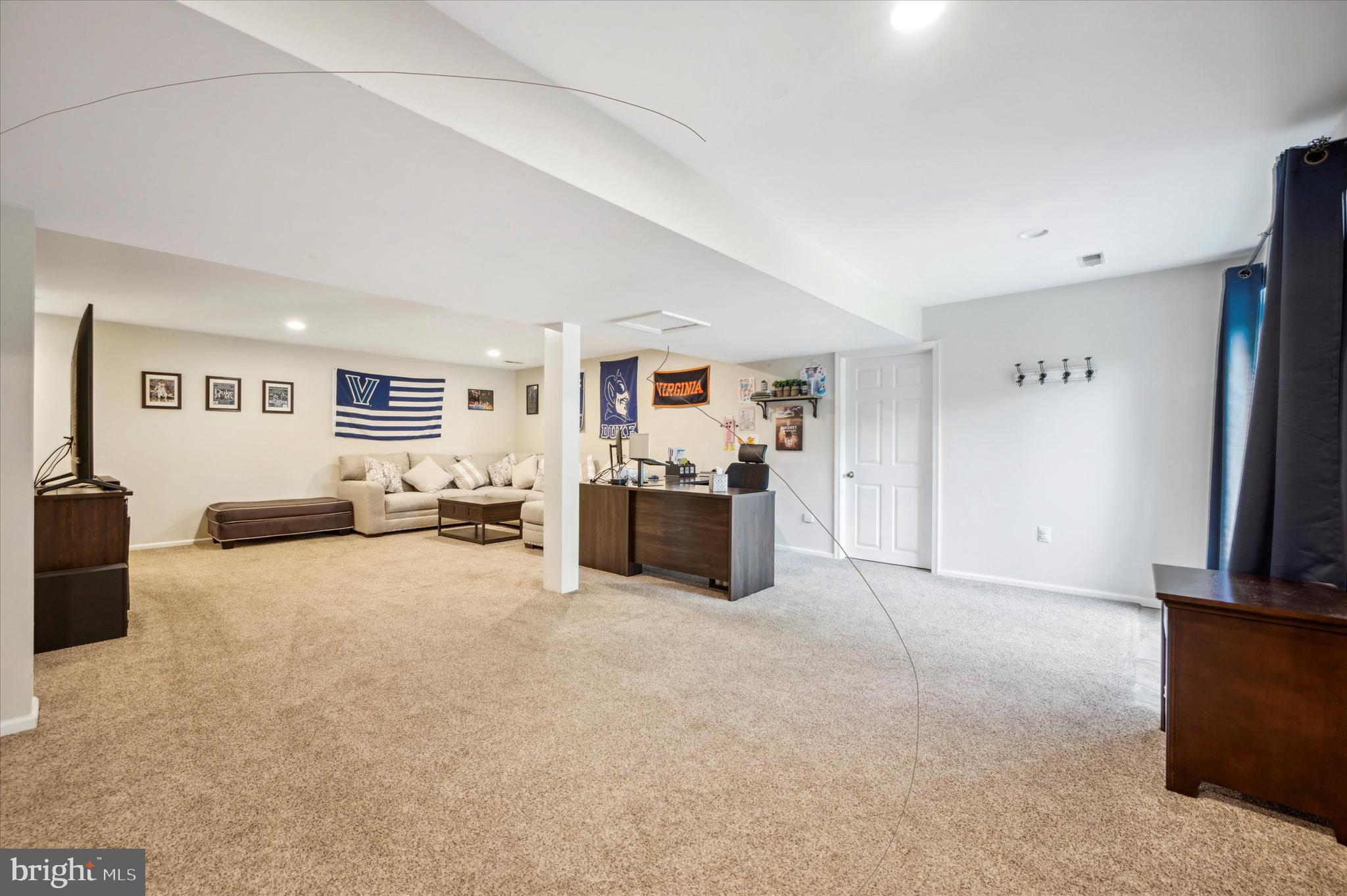 1011 Farm Ln