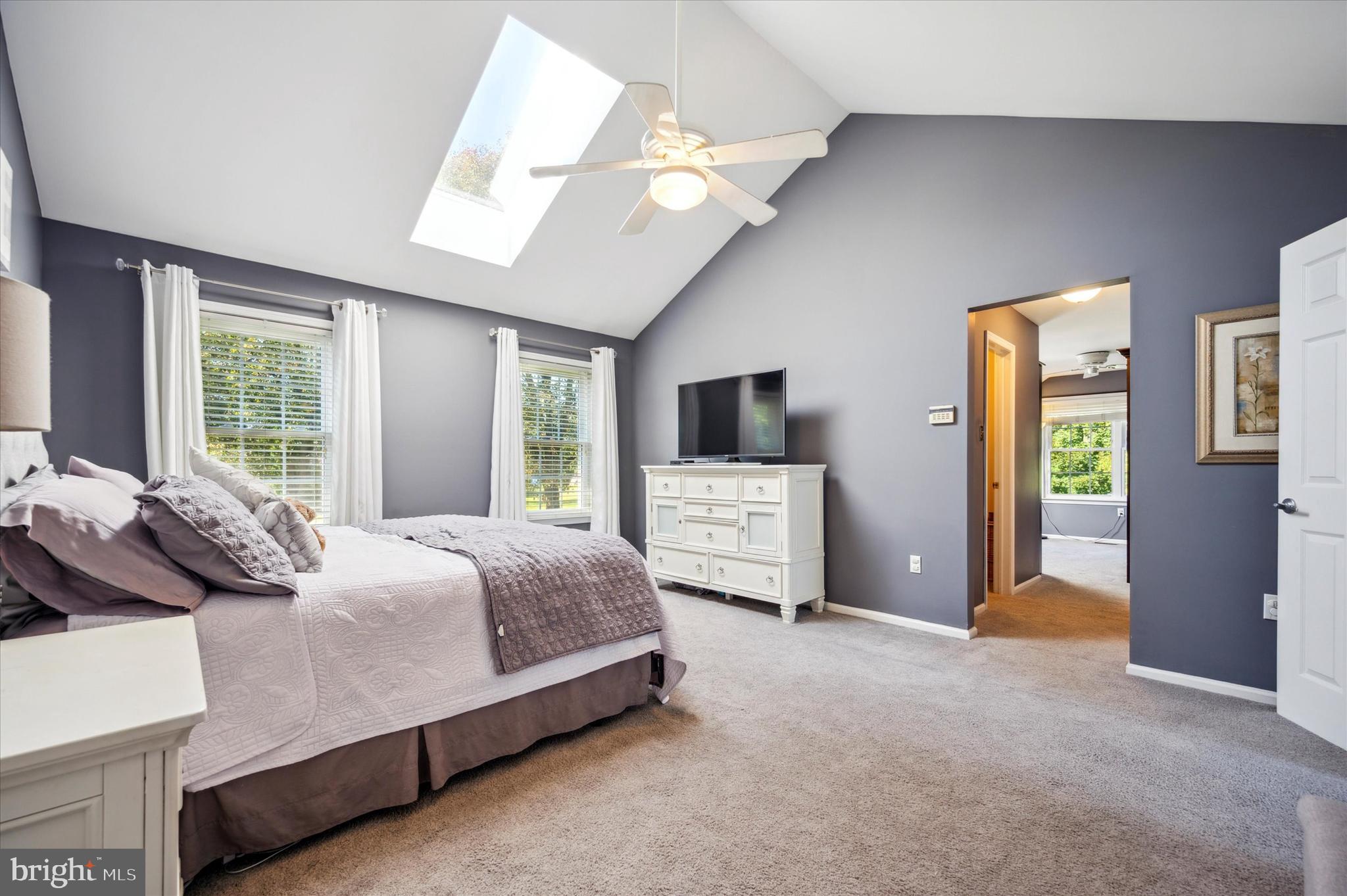 1011 Farm Ln