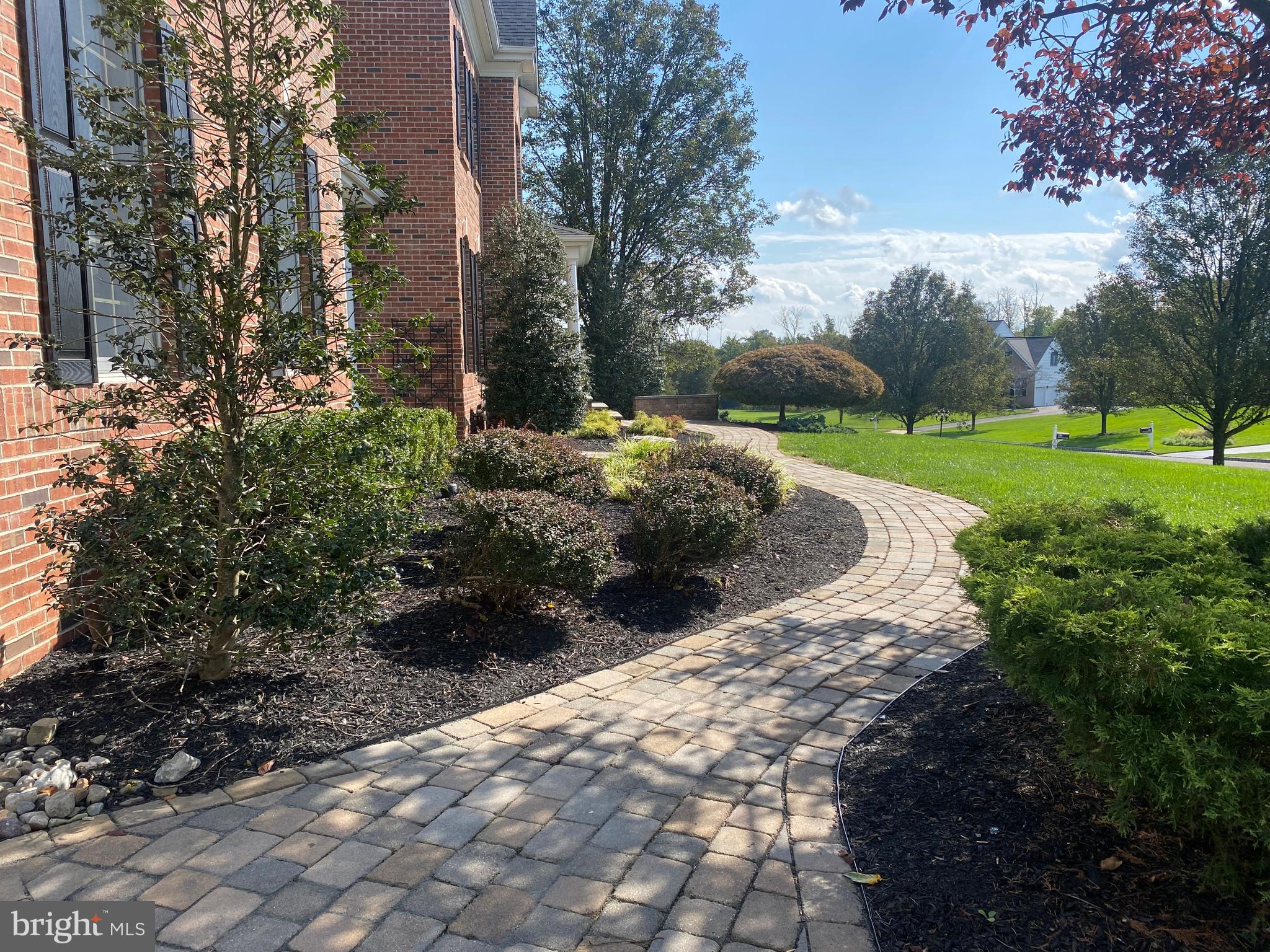 1367 Worthington Ct