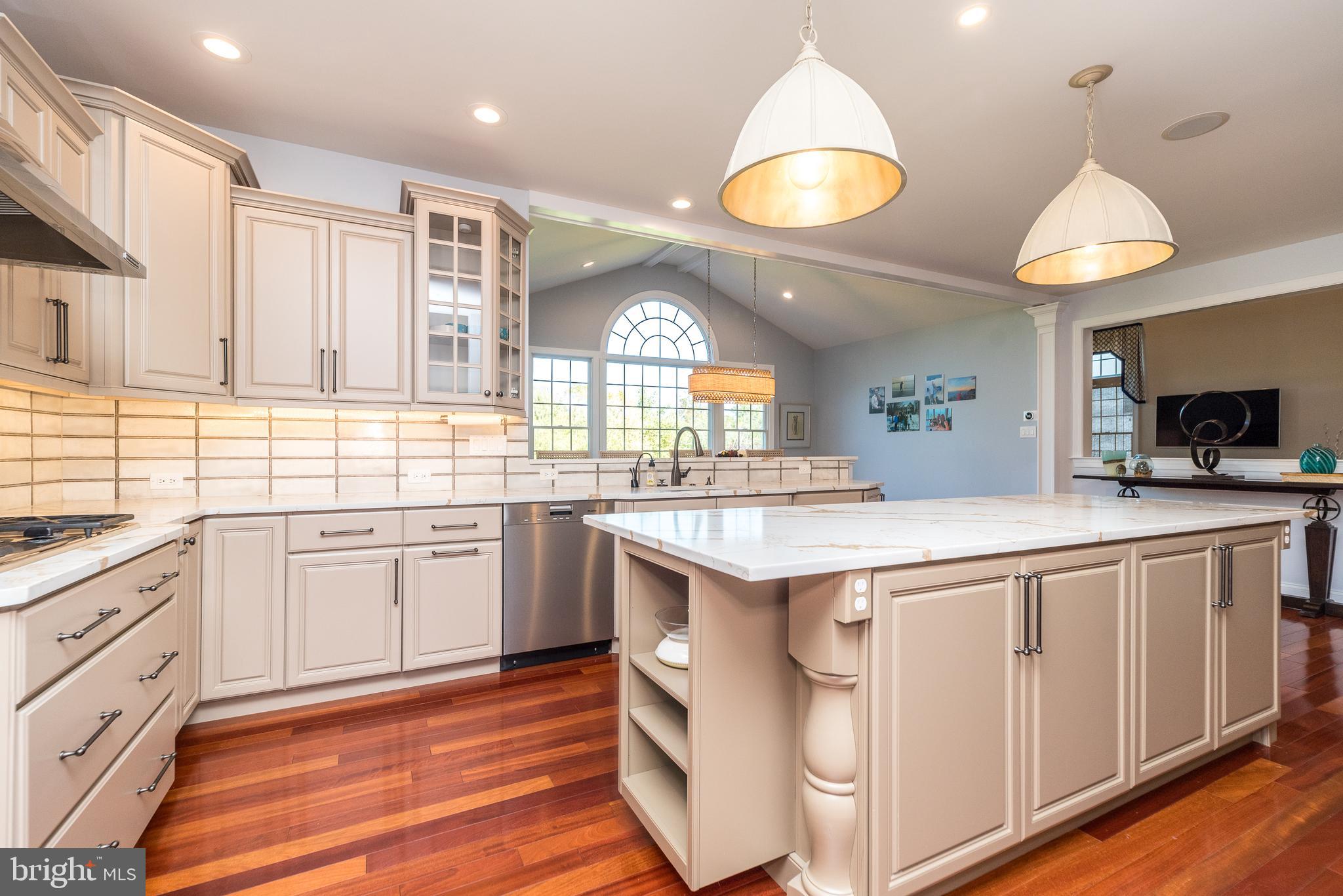 1367 Worthington Ct