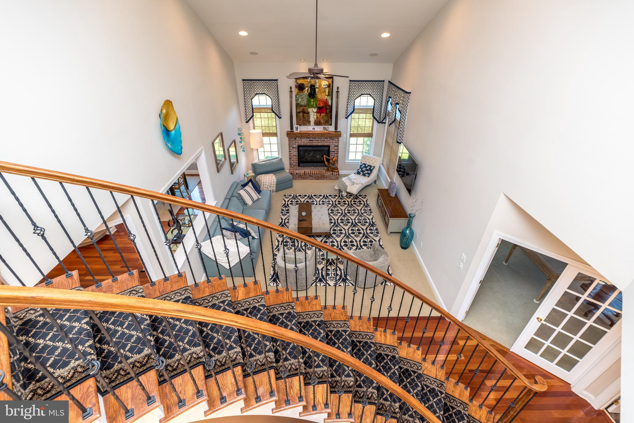 1367 Worthington Ct