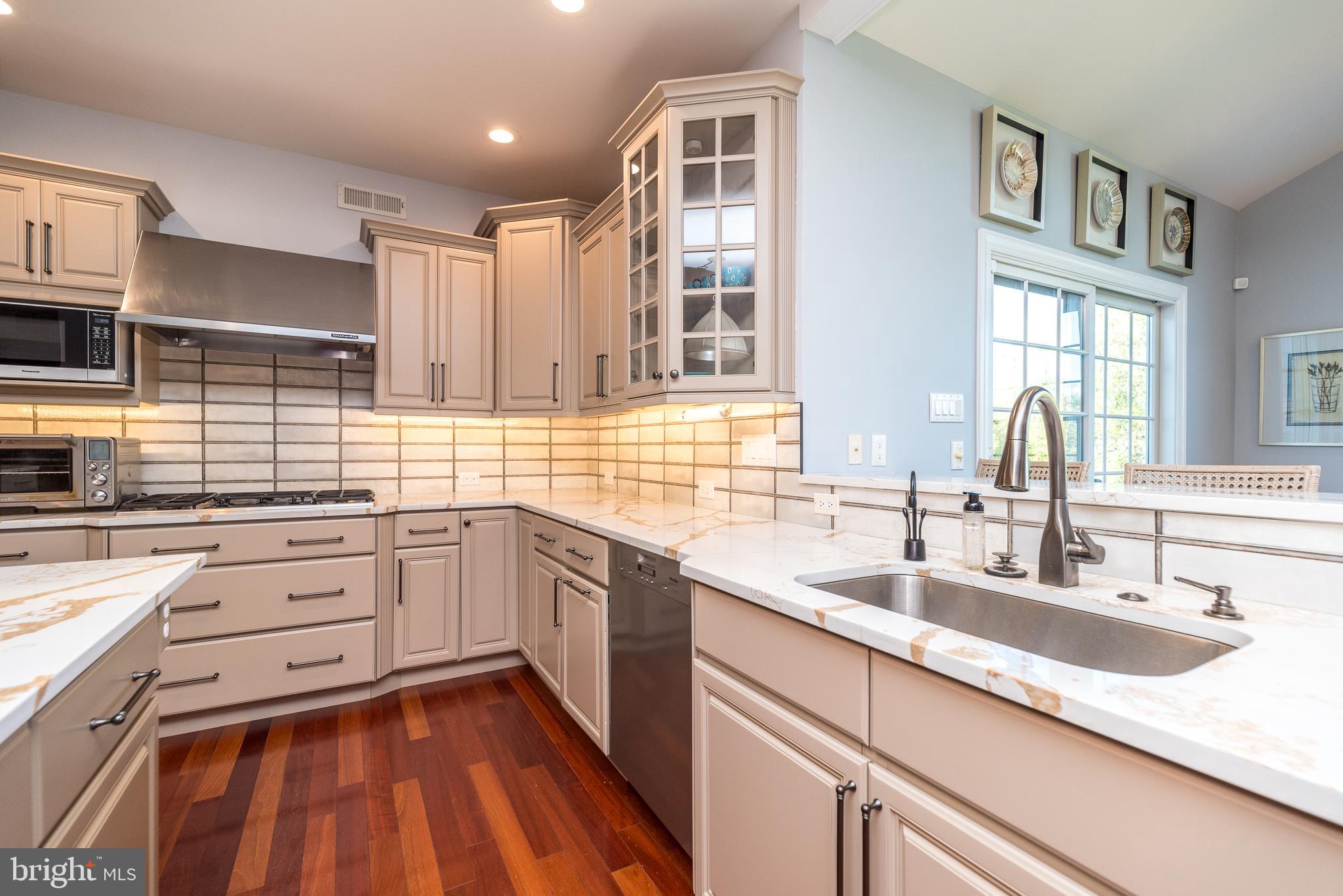 1367 Worthington Ct