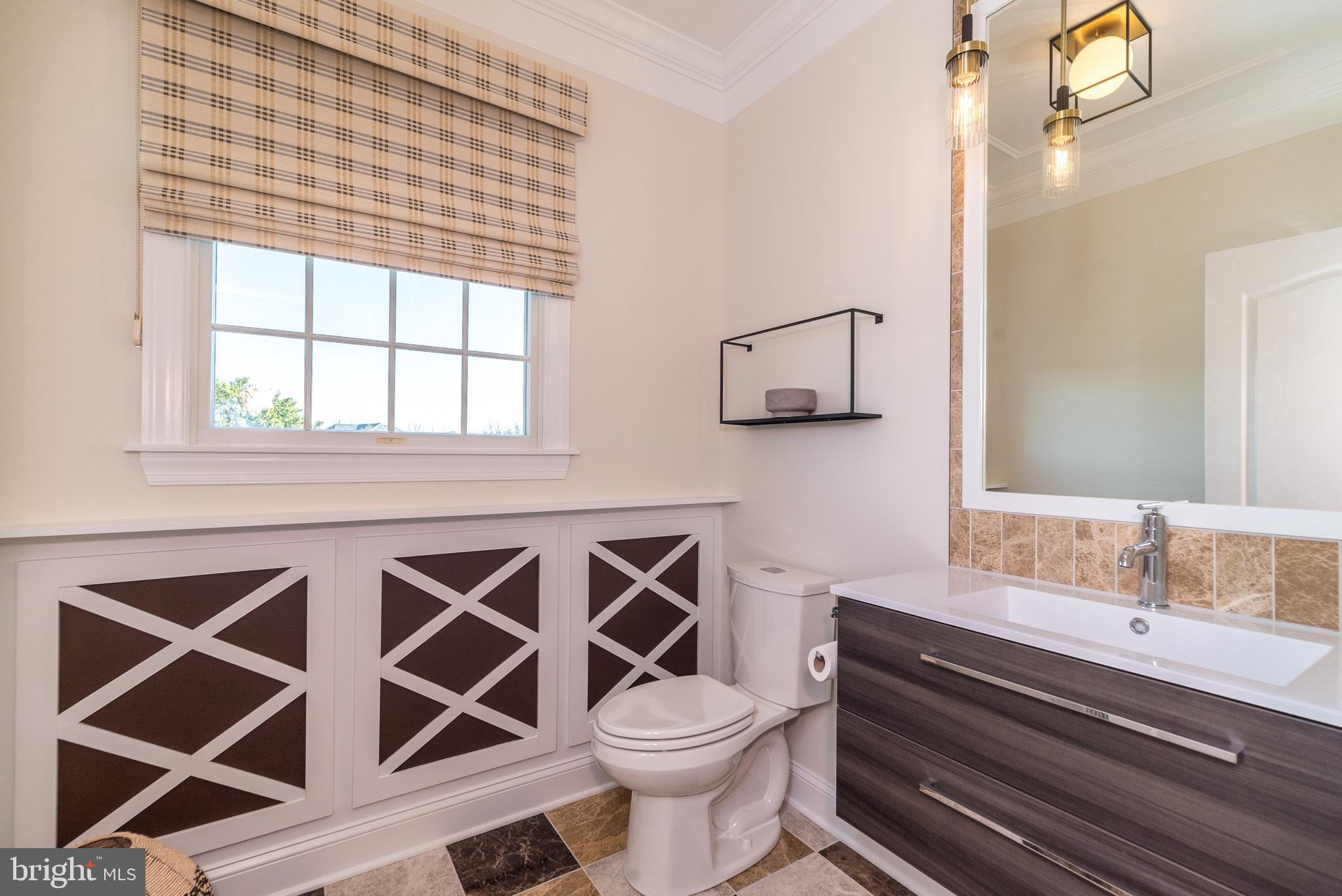 1367 Worthington Ct