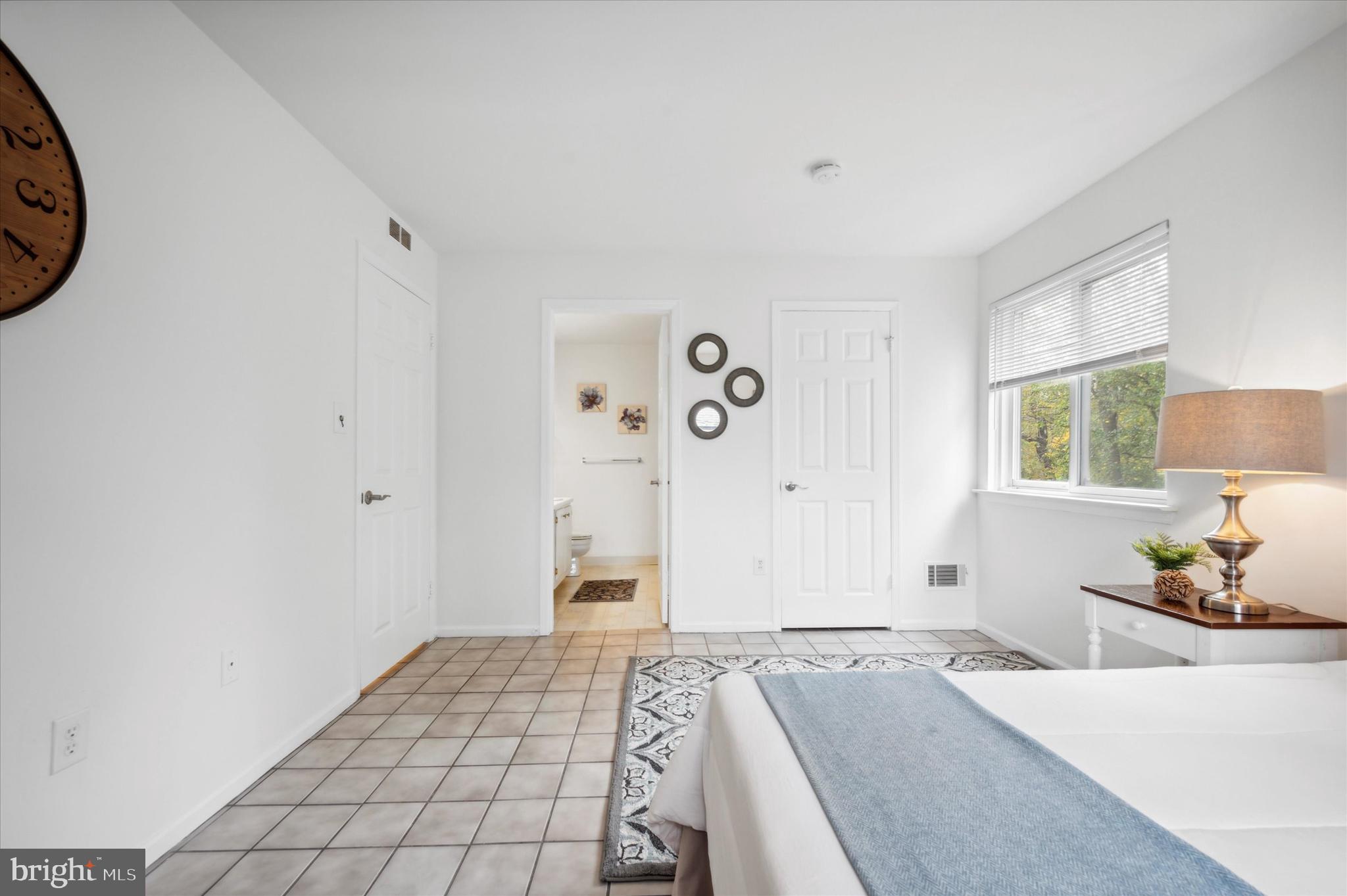 615 Poplar Ct