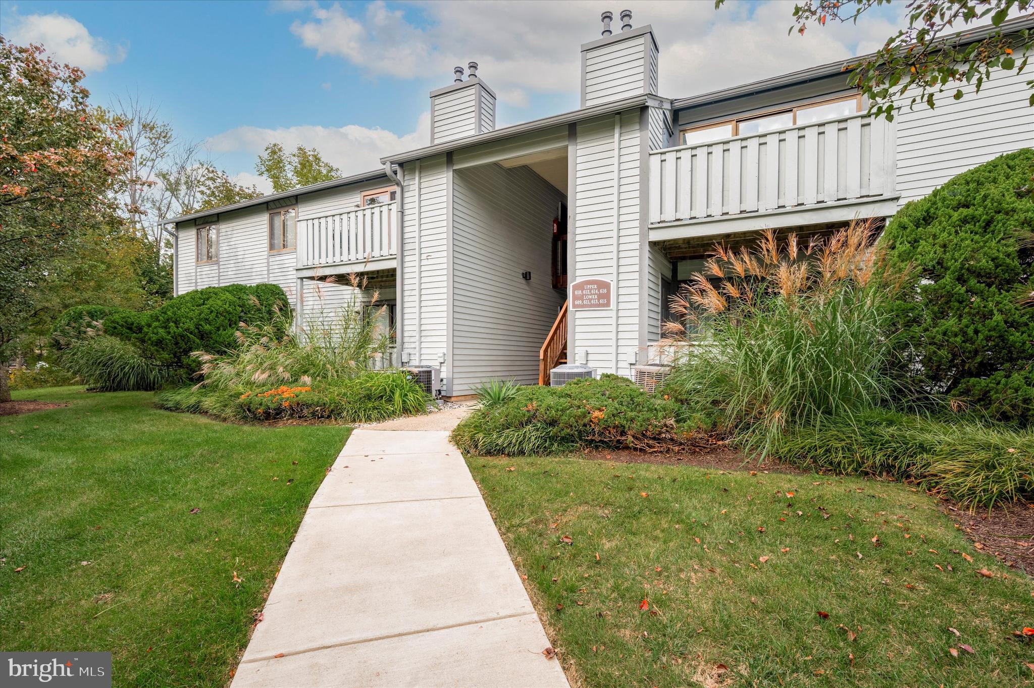 615 Poplar Ct