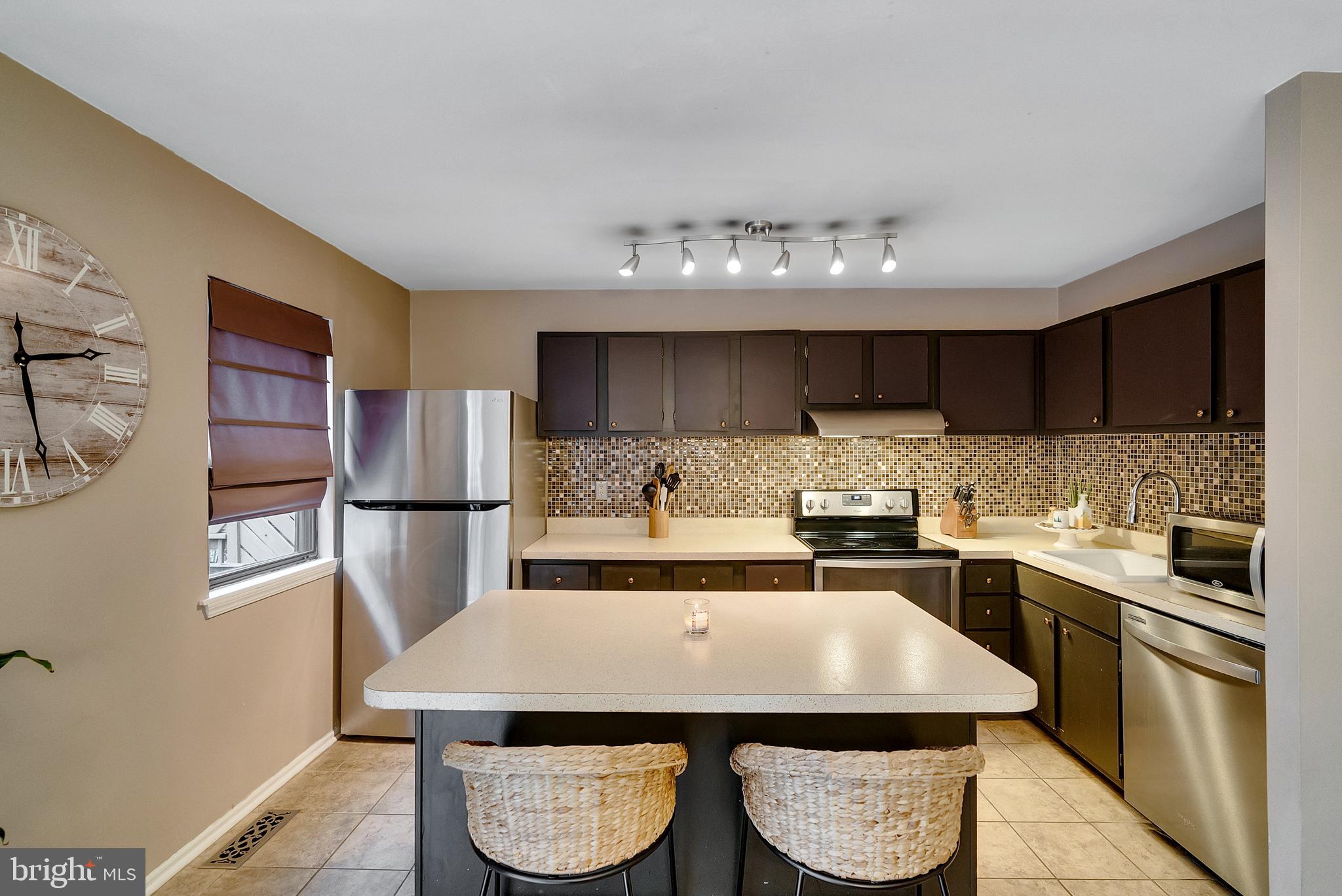 241 Birch Dr