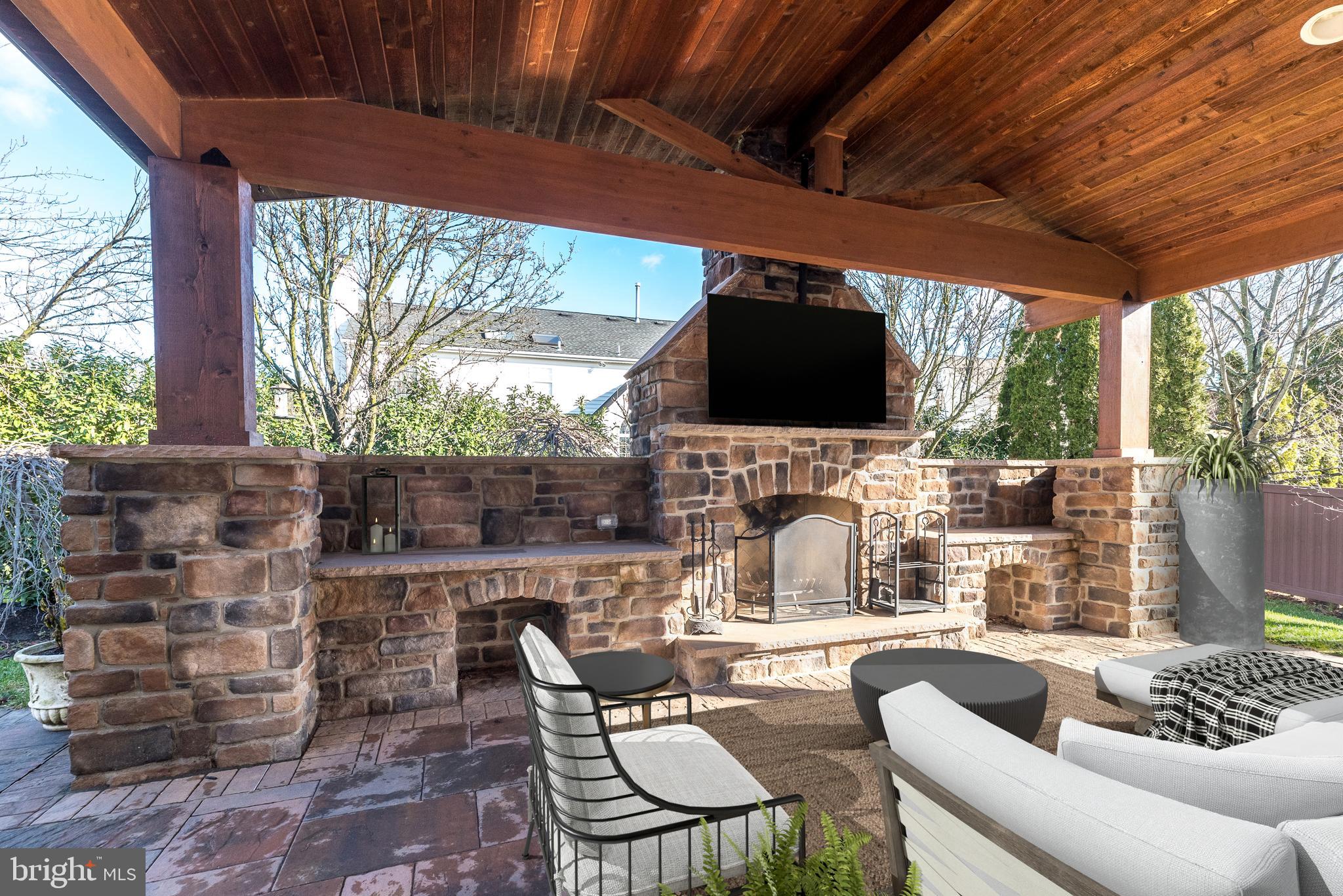 304 Regency Dr