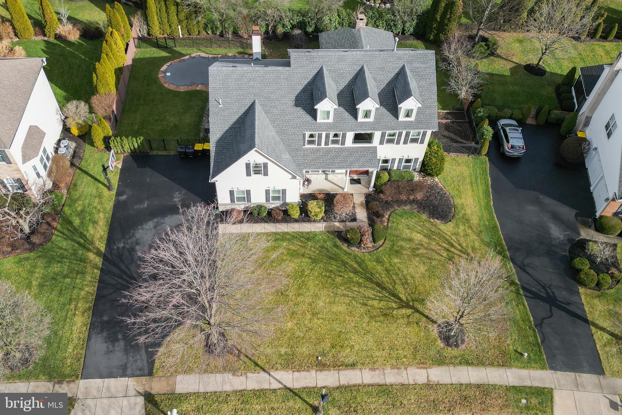 304 Regency Dr