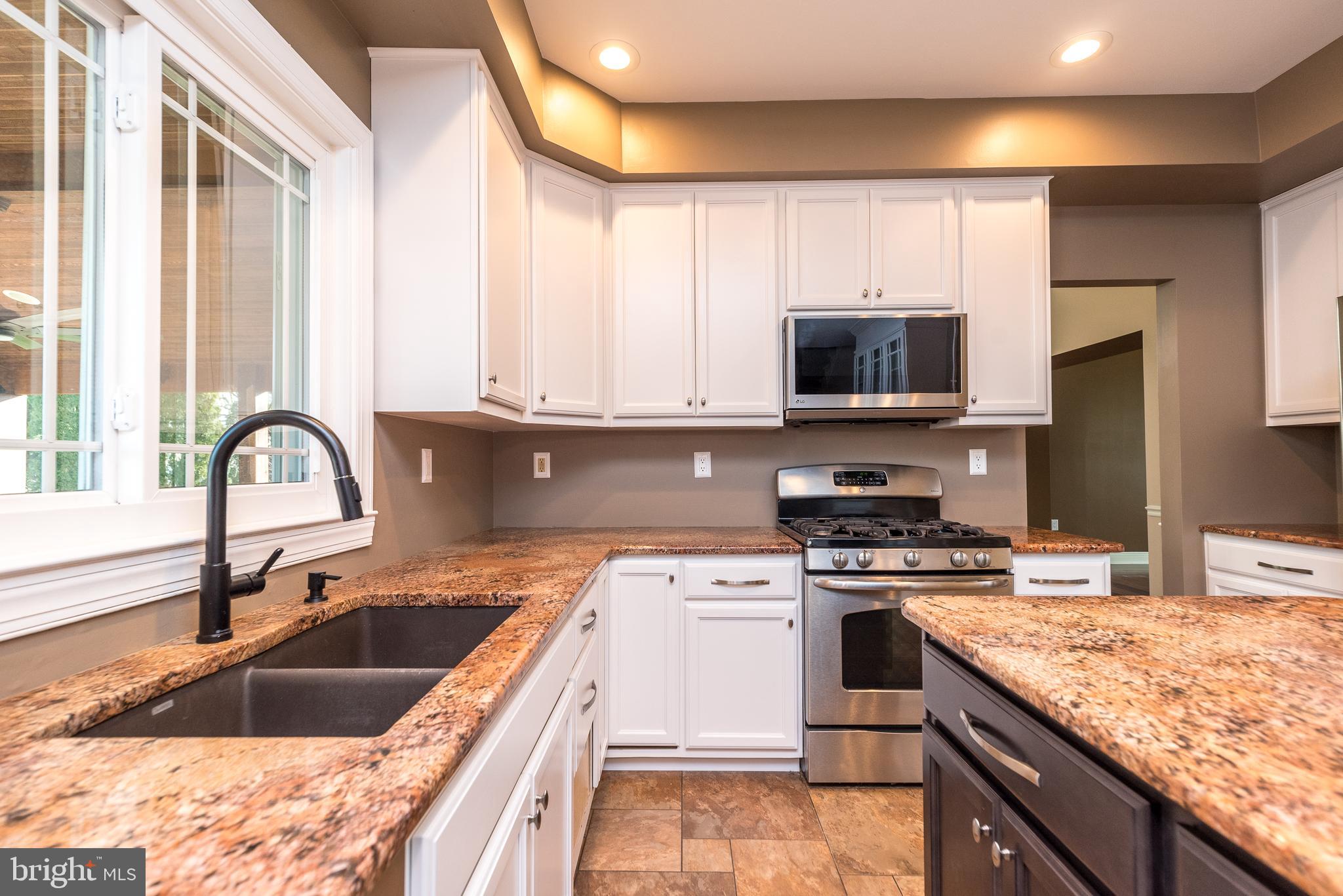 304 Regency Dr