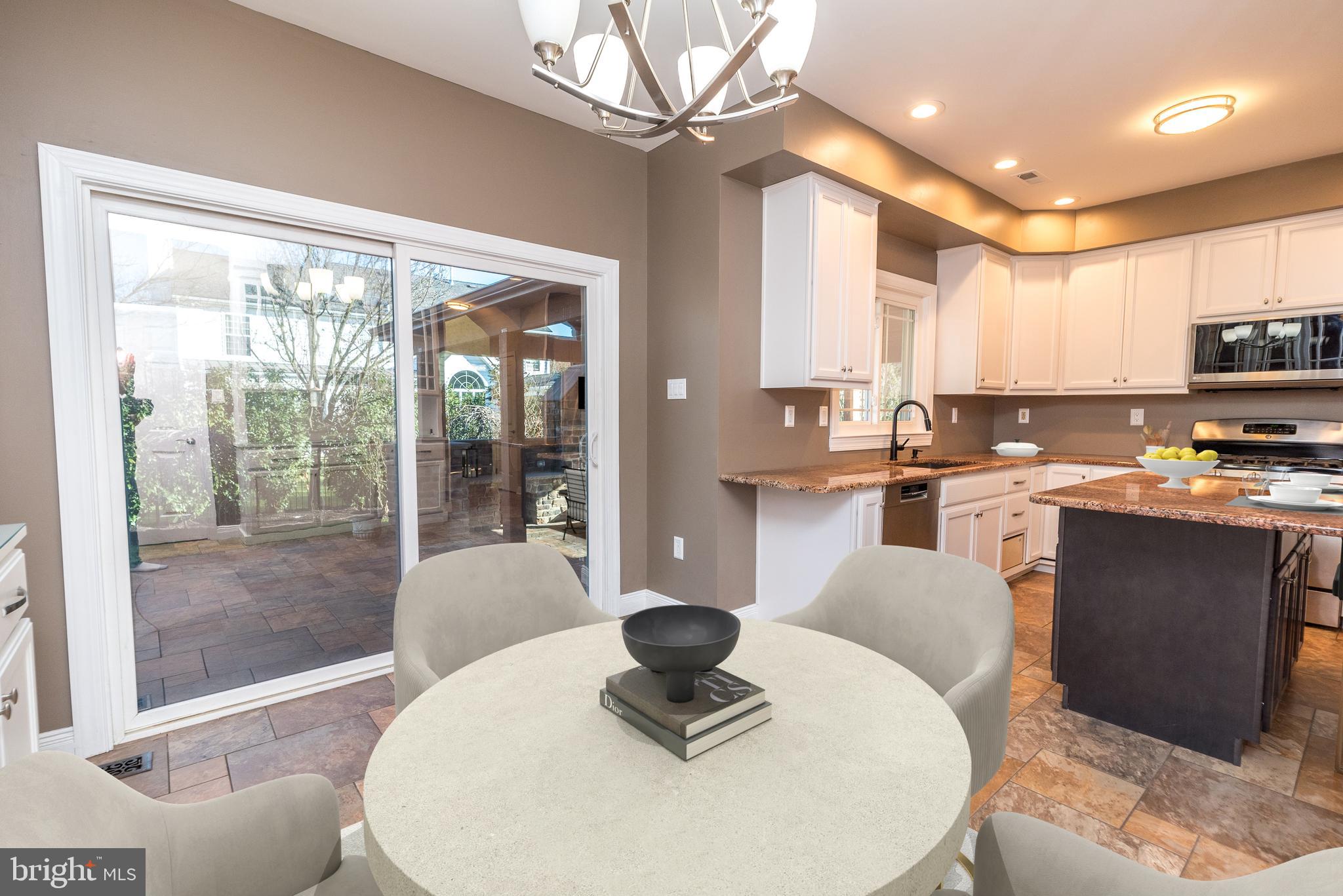 304 Regency Dr