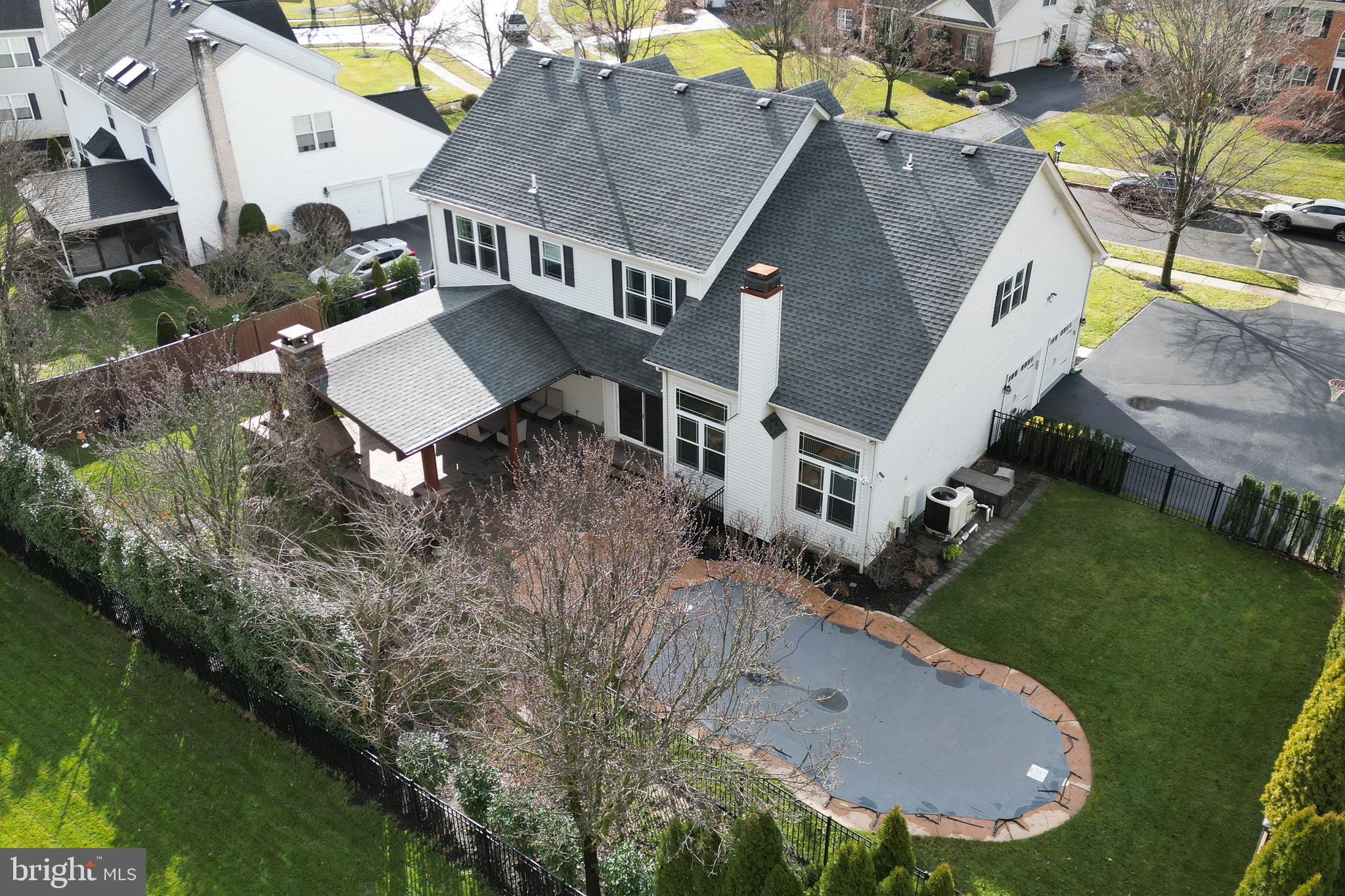 304 Regency Dr