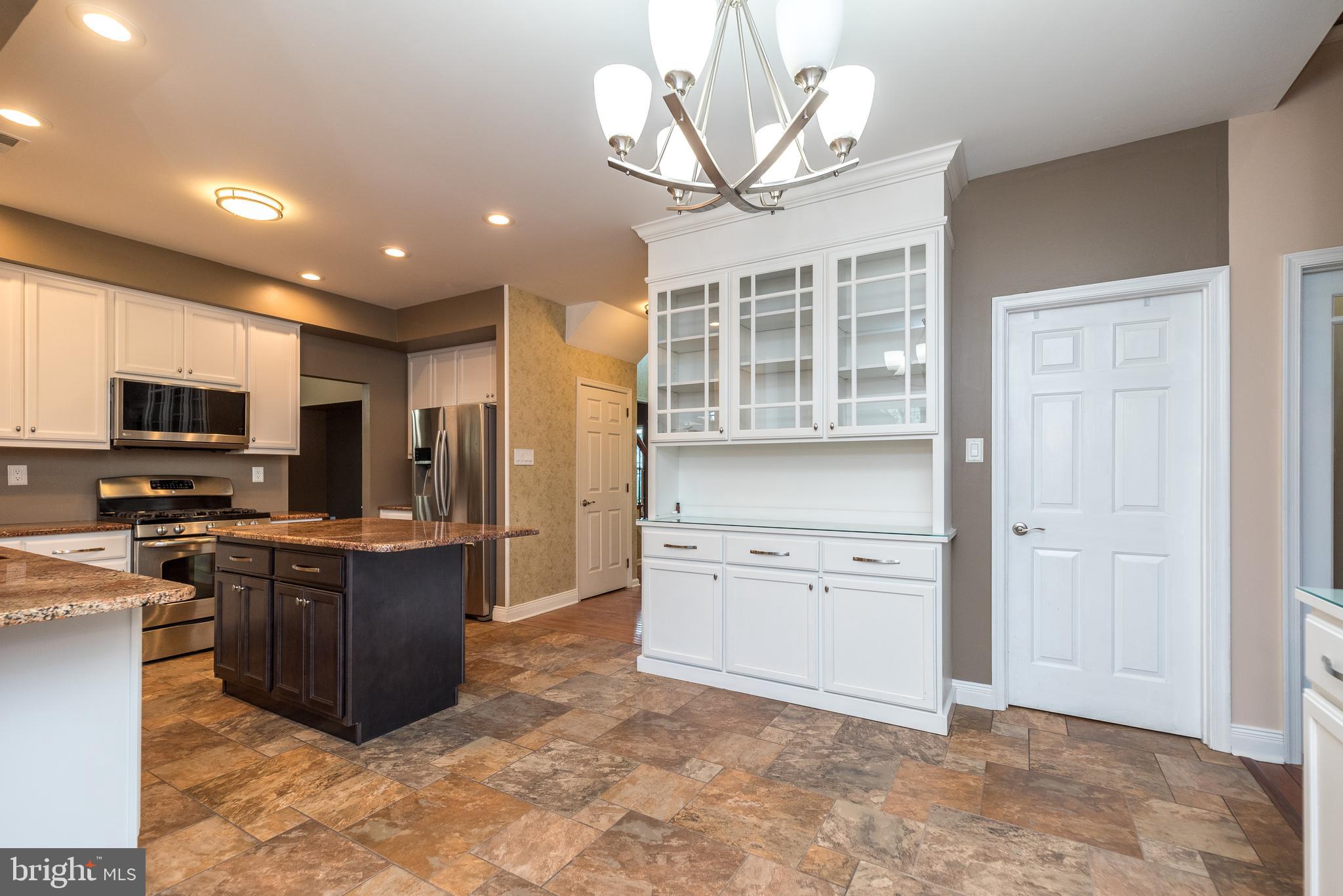 304 Regency Dr