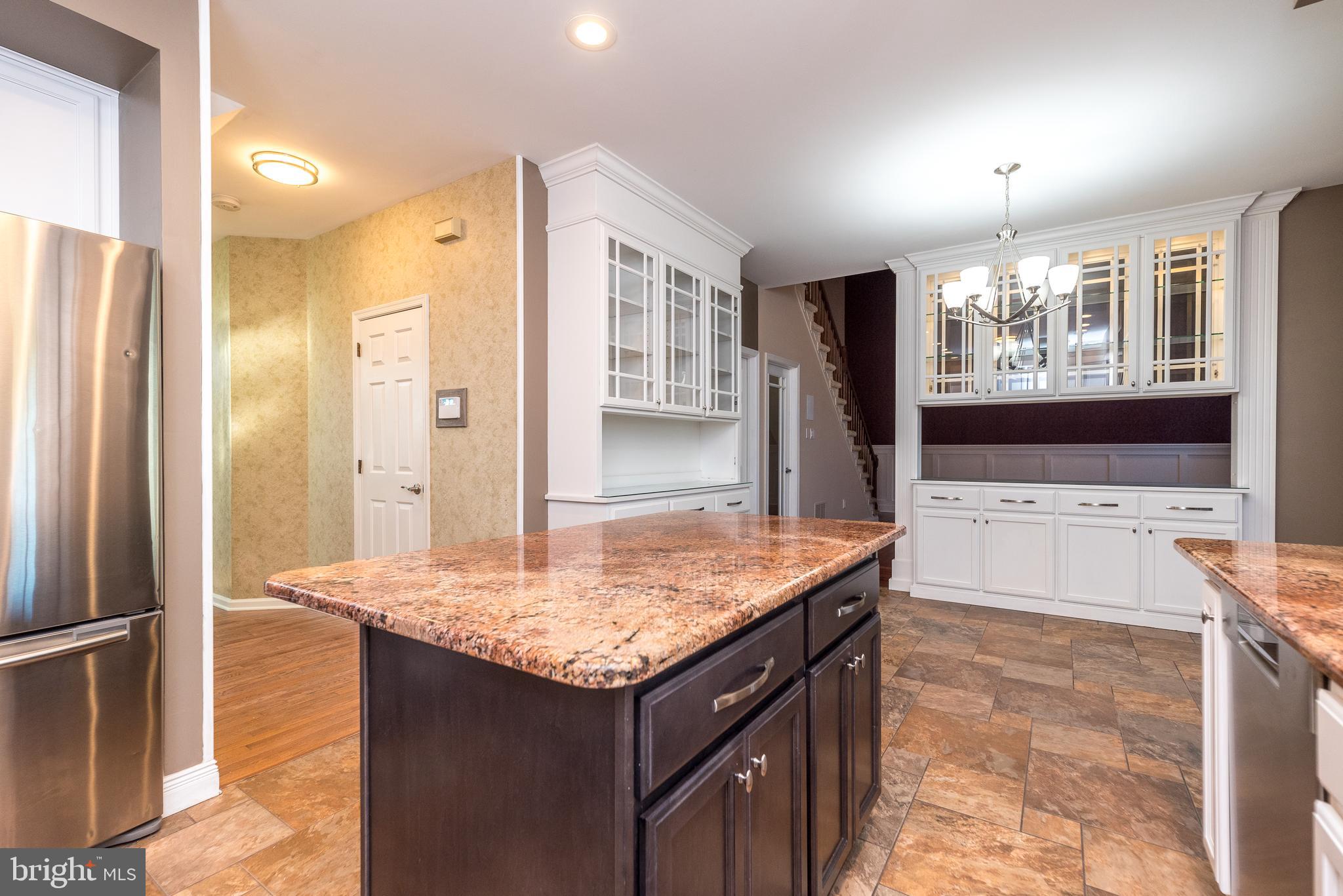 304 Regency Dr