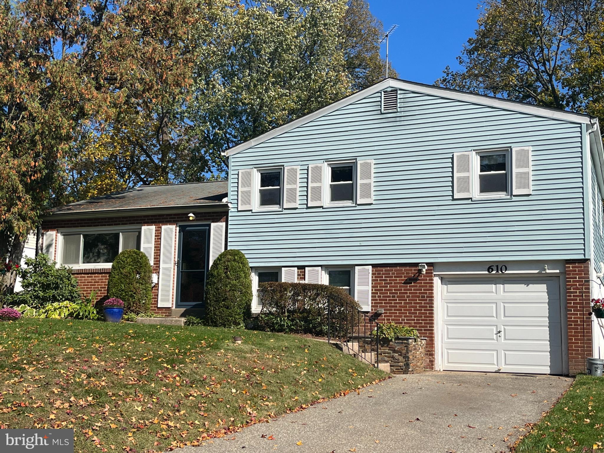610 Wayland Rd
