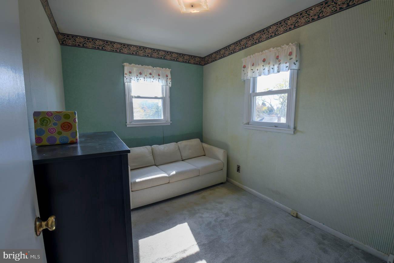 610 Wayland Rd