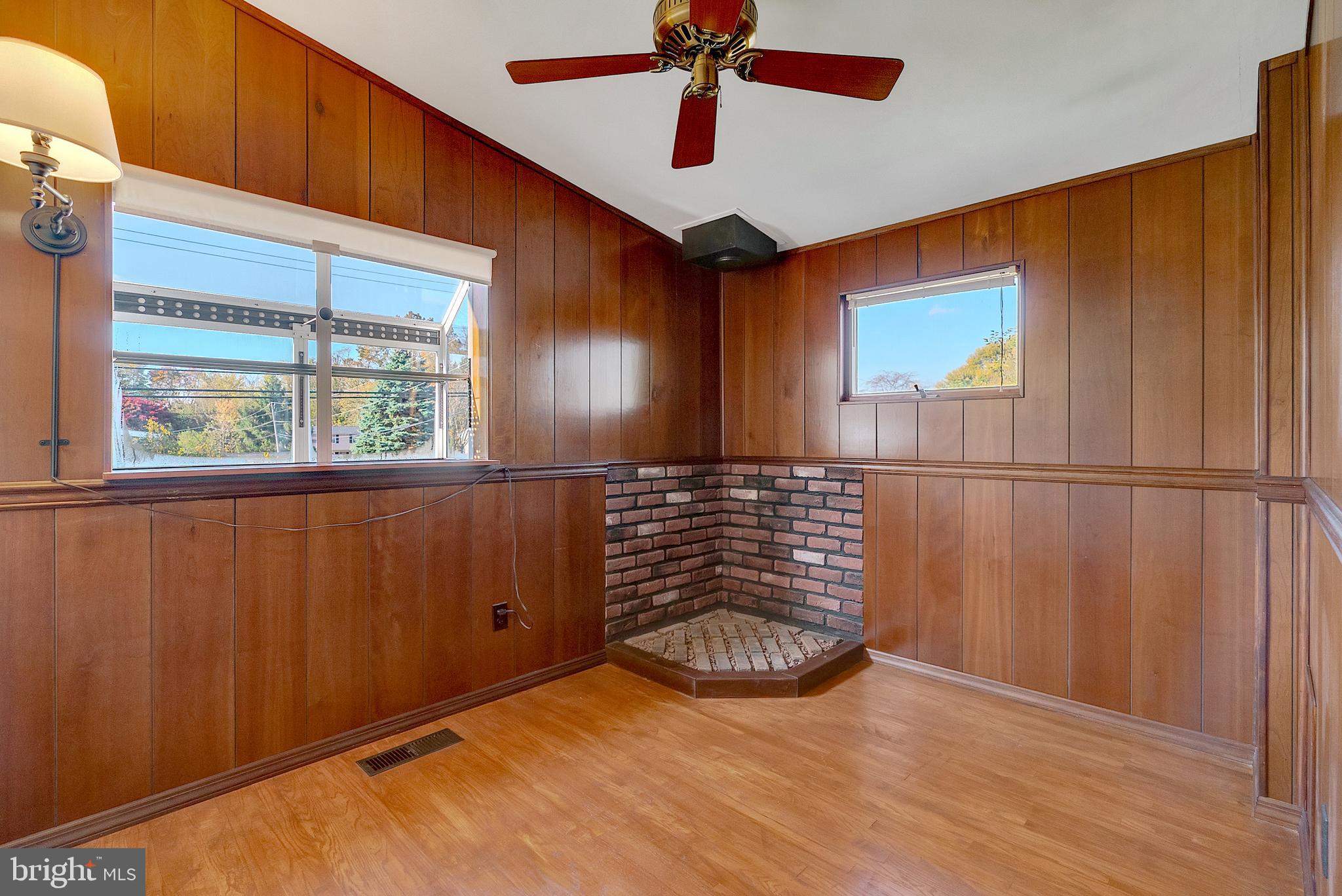 1502 Muhlenburg Dr