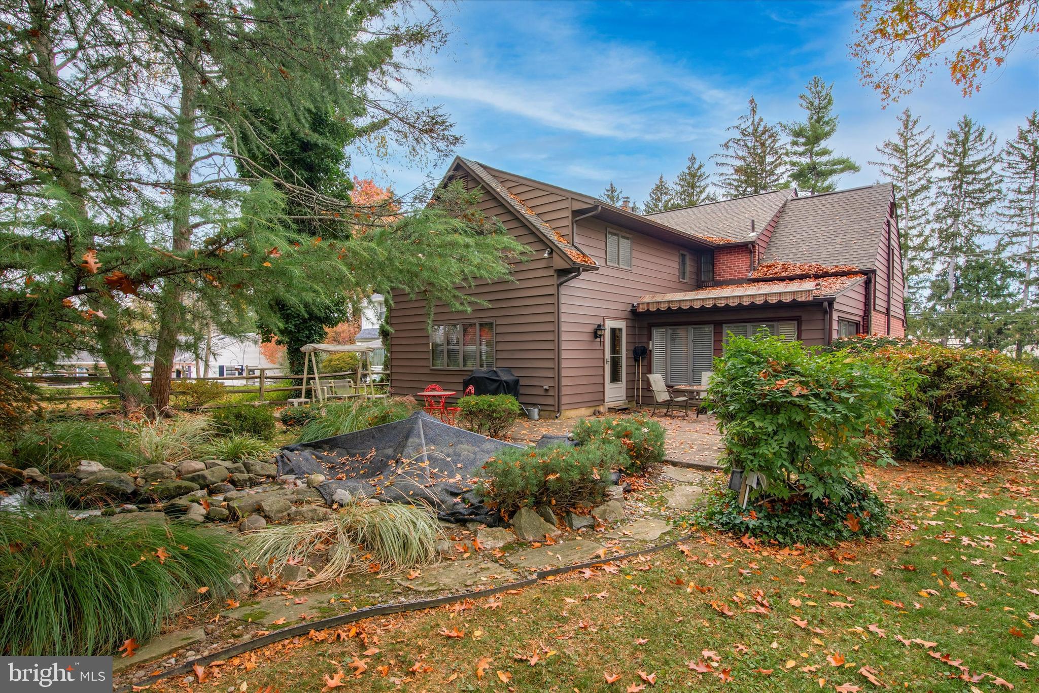 112 Station Ave
