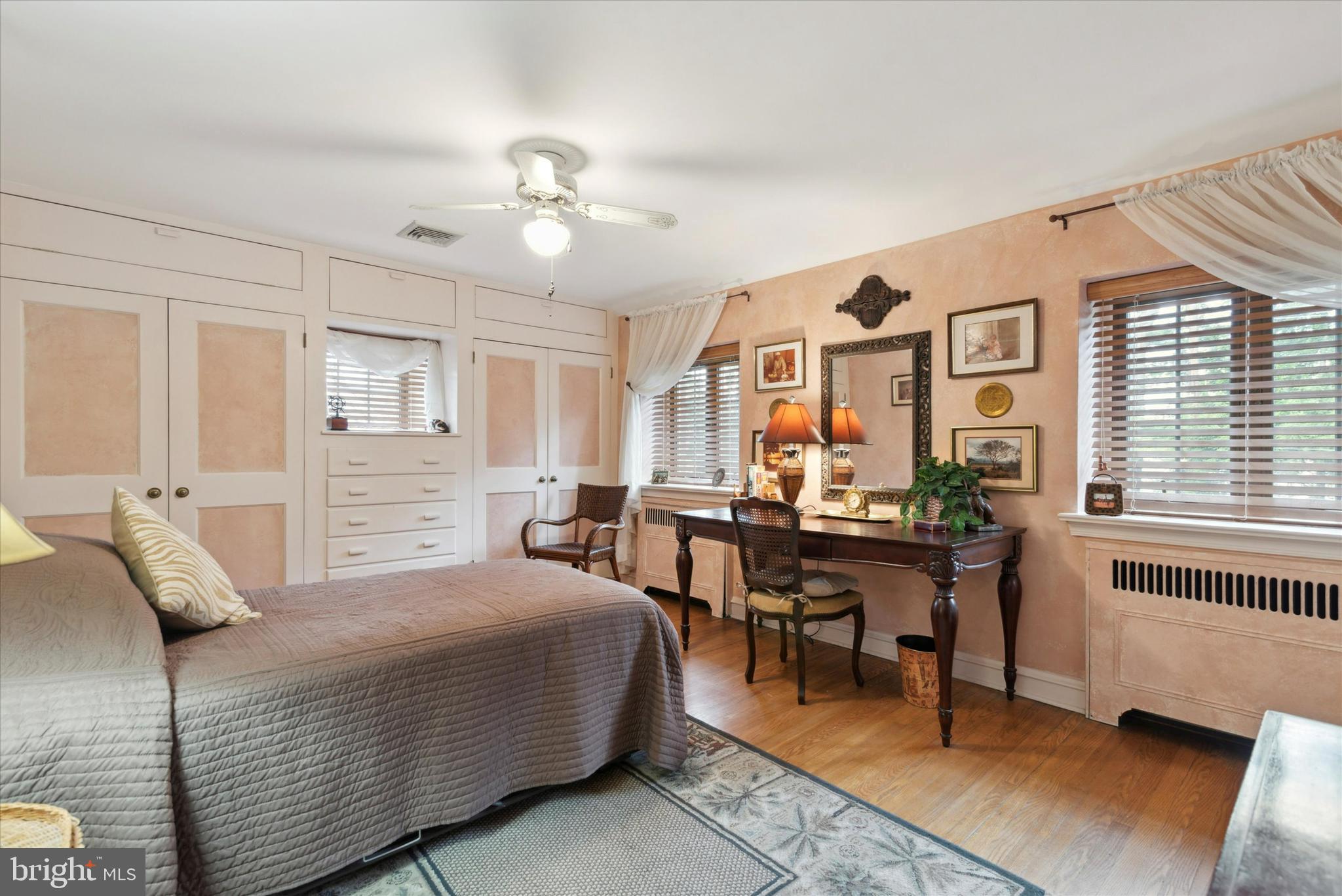112 Station Ave